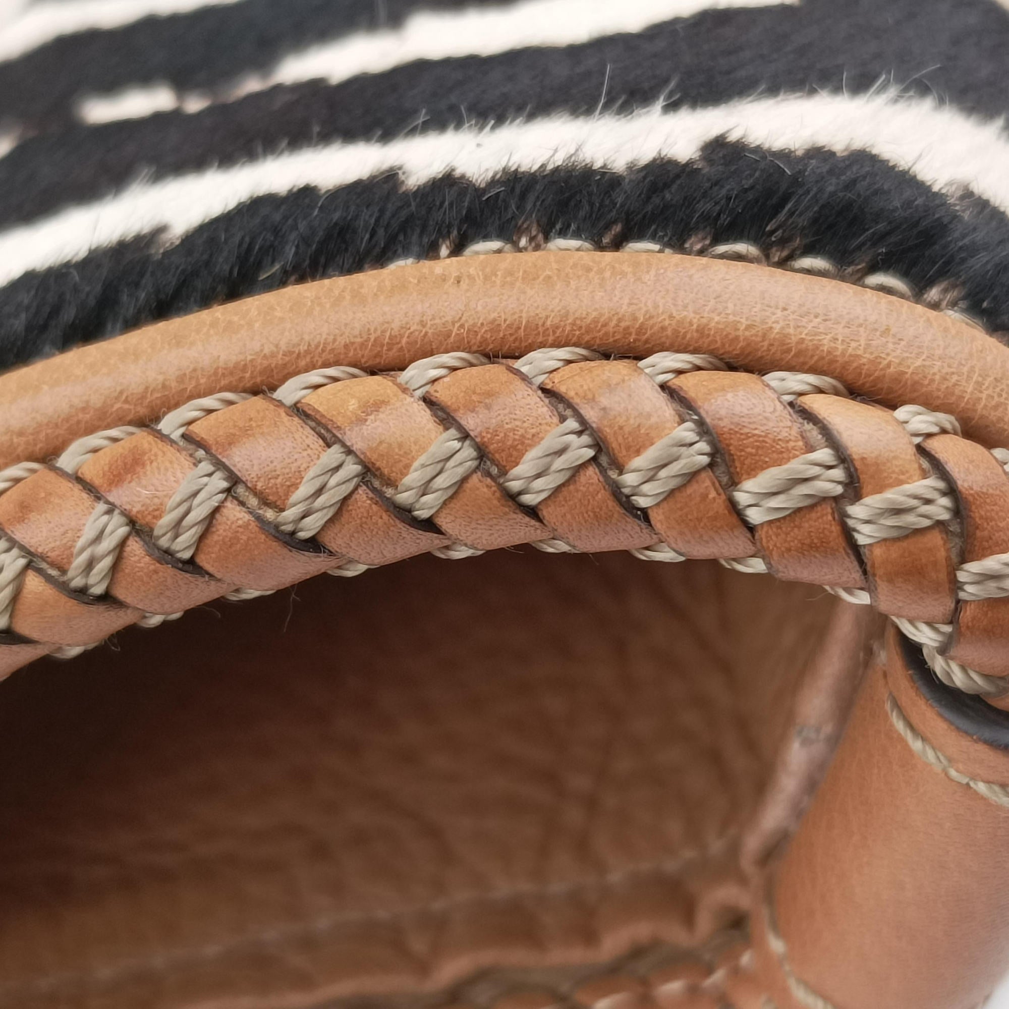 Pre-owned Gucci Zebra Printed Marrakech Black×White×Beige ponyhair×leather 257023 handbag | stylenewstar