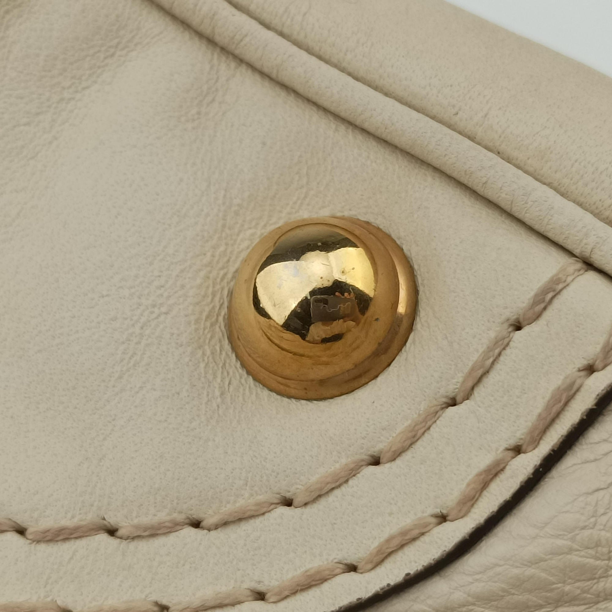 Vintage Gucci Jockey Hobo White Leather 211966 shoulderbag | stylenewstar