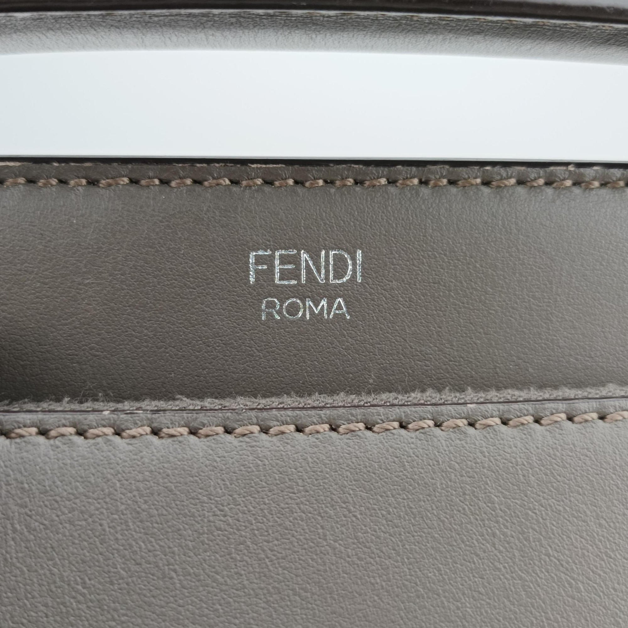 Pre-owned Fendi Dotcom Gray × Orange Leather 8BN298 shoulderbag | stylenewstar