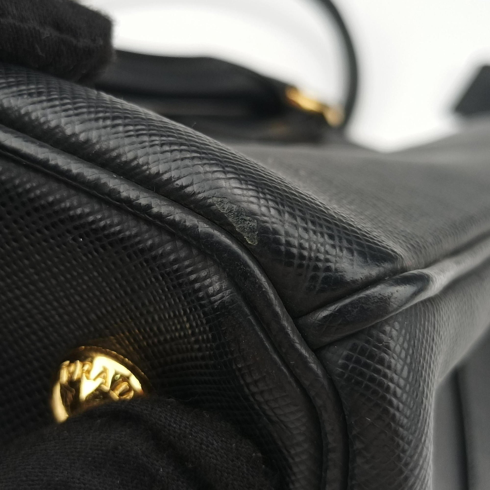 Pre-owned Prada Galleria Black SAFFIANO Leather BN2274 shoulderbag | stylenewstar