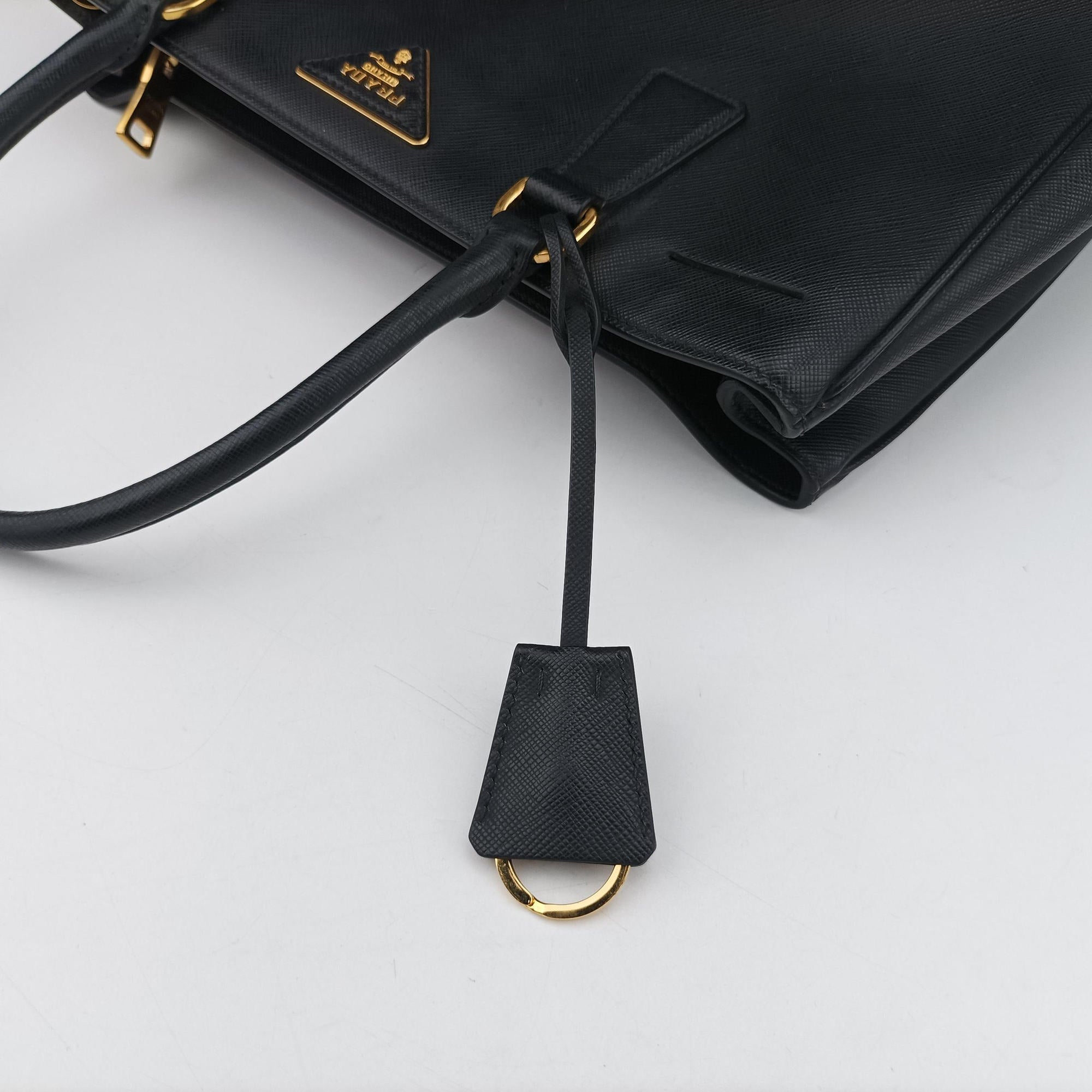 Pre-owned Prada Galleria Black SAFFIANO Leather BN2274 shoulderbag | stylenewstar