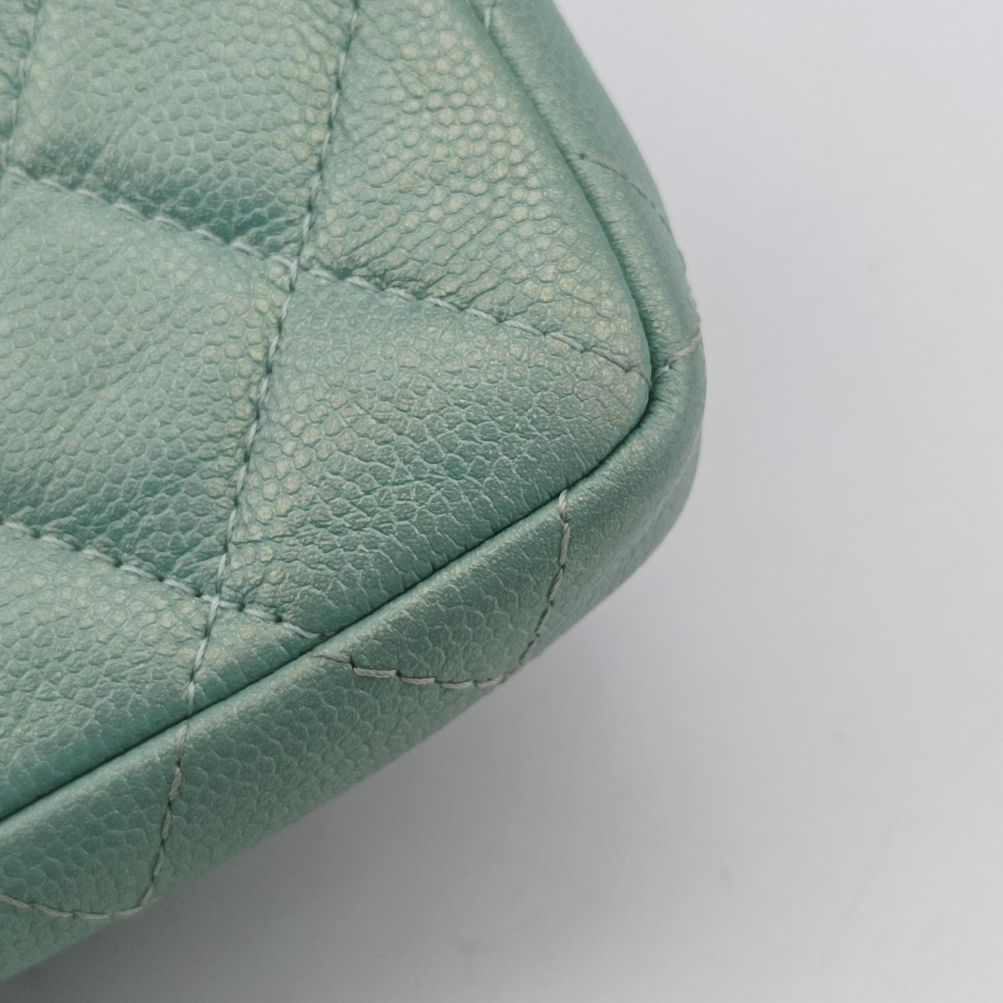 Secondhand Chanel Mini Matelasse Pearl Coin Purse Green lambskin AP2119 handbag | stylenewstar