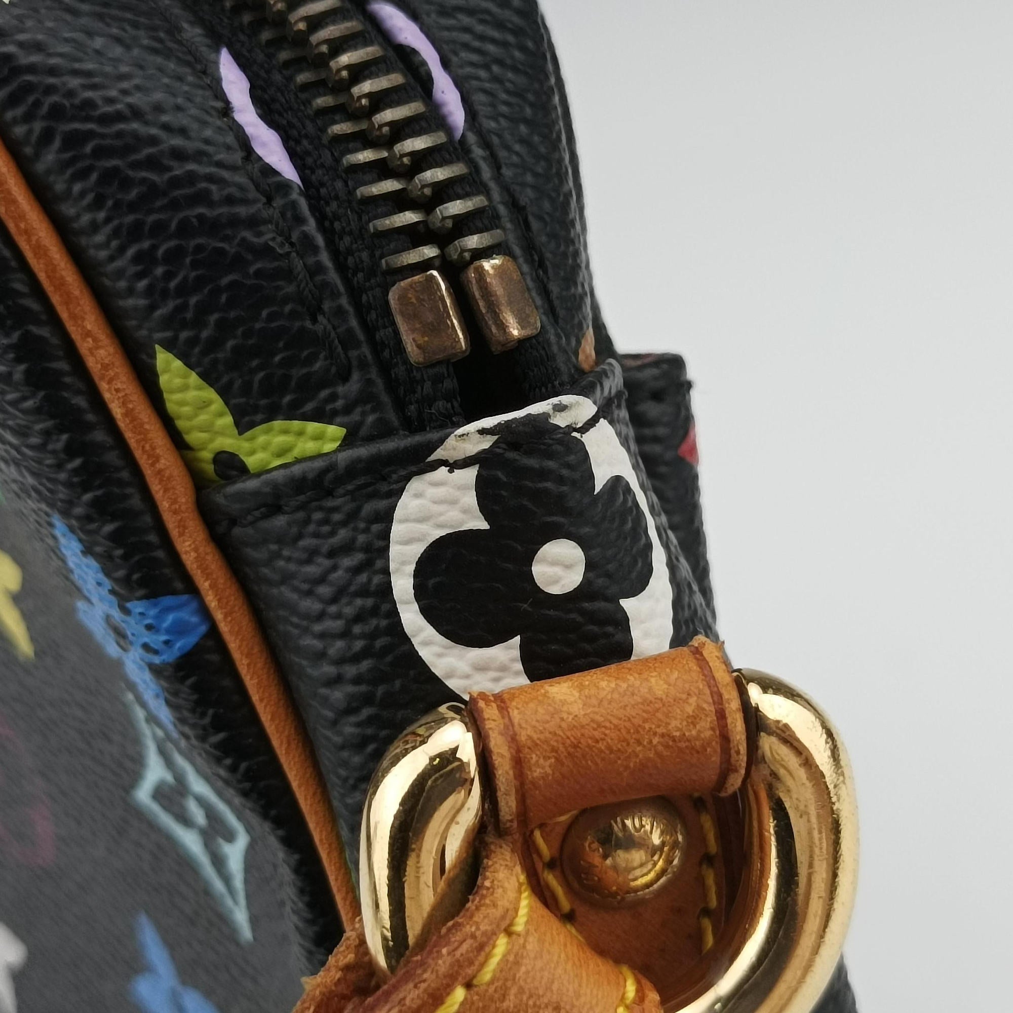 Secondhand Louis Vuitton RIFT Noir Monogram Multicolor M40056 shoulderbag | stylenewstar