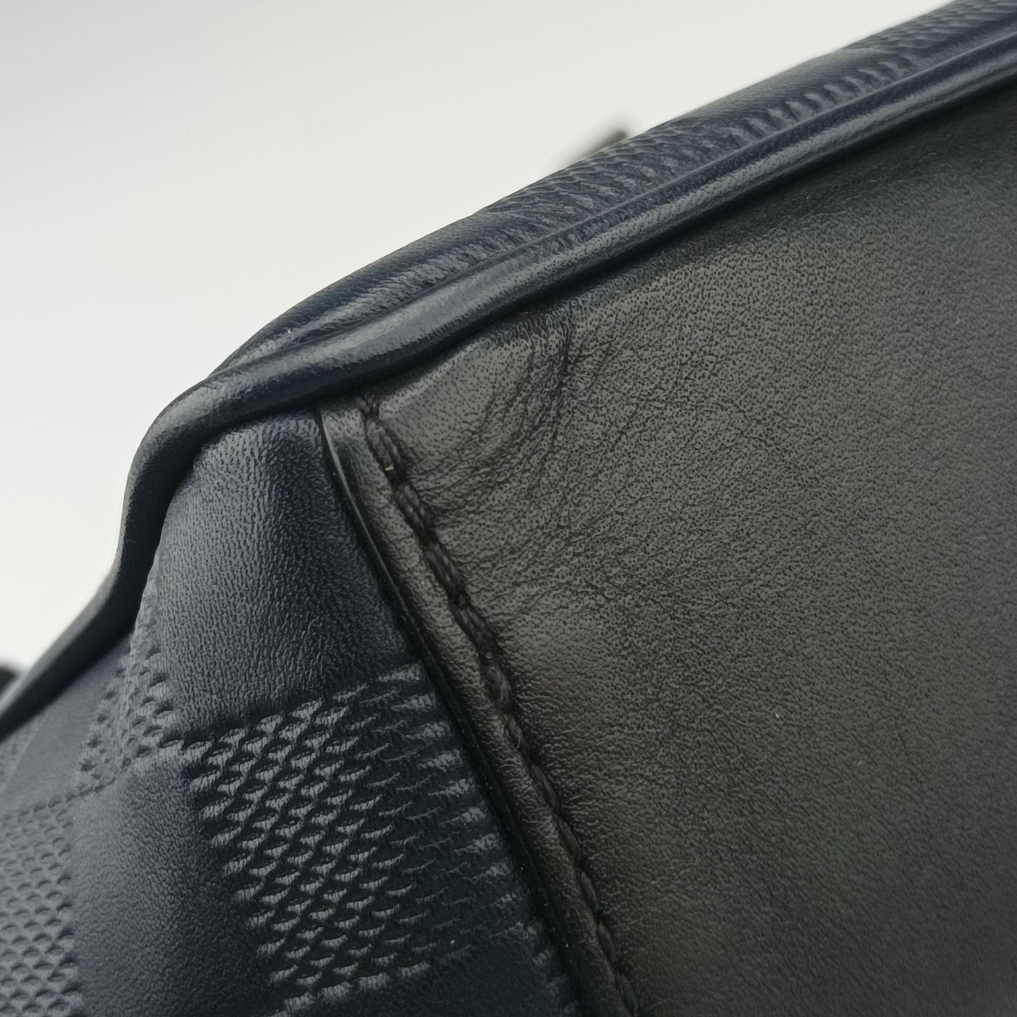 Pre-owned Louis Vuitton District PM Noir Damier Infini Leather N41033 shoulderbag | stylenewstar