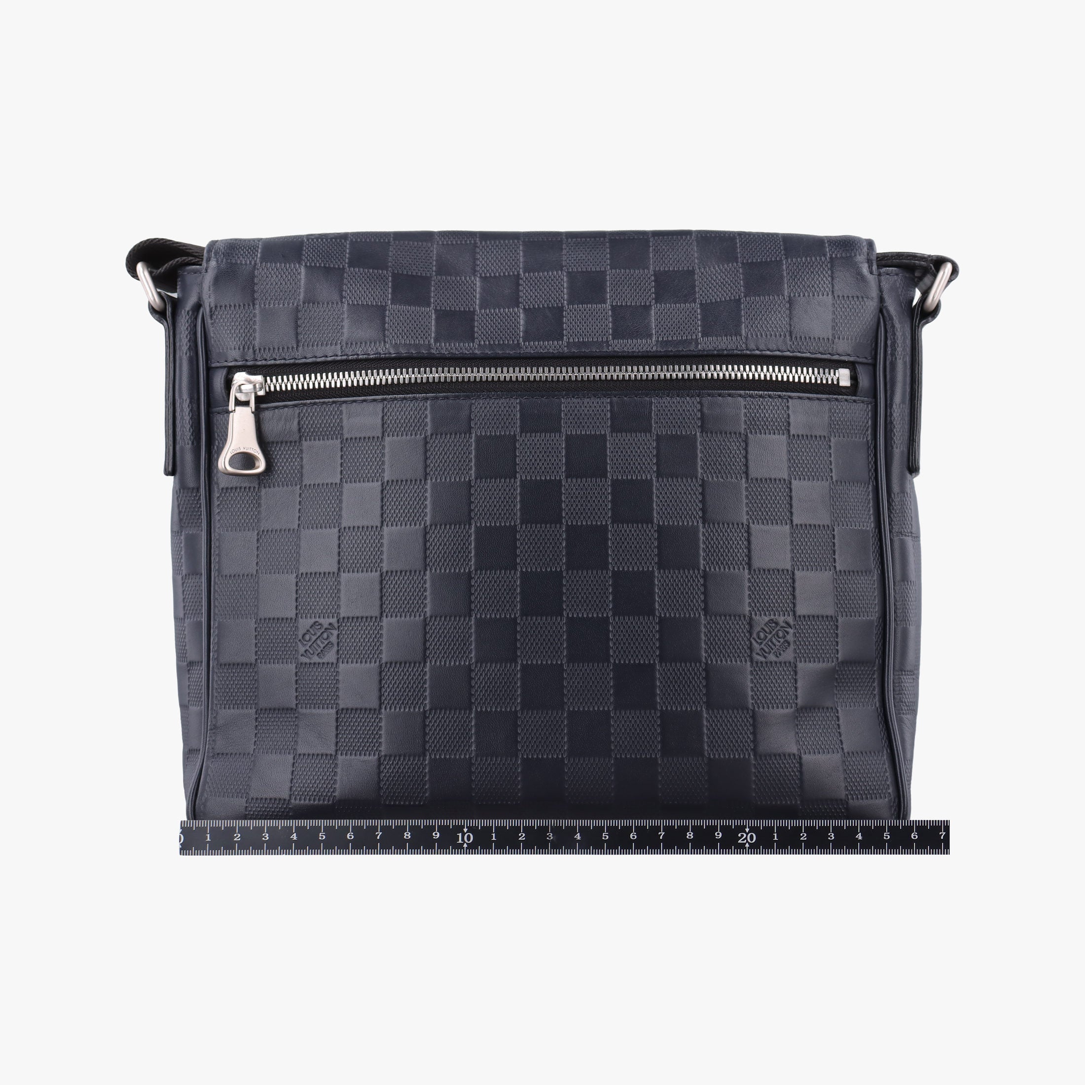 Pre-owned Louis Vuitton District PM Noir Damier Infini Leather N41033 shoulderbag | stylenewstar