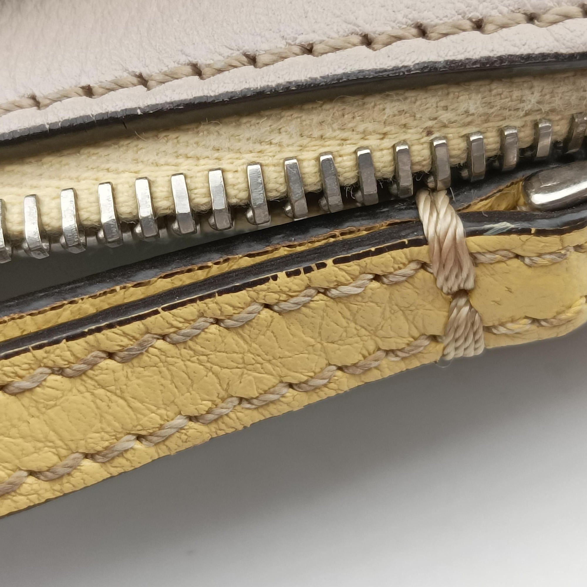 Secondhand Fendi By The Way Beige Leather 8BL125 shoulderbag | stylenewstar