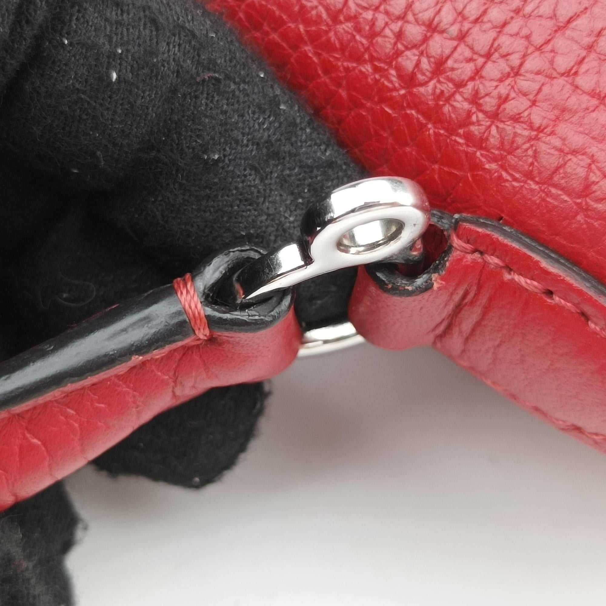 Vintage Moynat Legenne PM Red leather  shoulderbag | stylenewstar