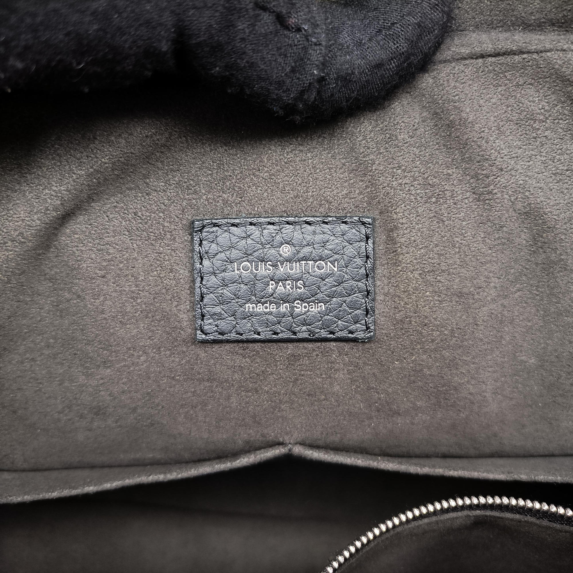 Pre-owned Louis Vuitton ARMAND Briefcase PM Noir Taurillon leather M53488 shoulderbag | stylenewstar