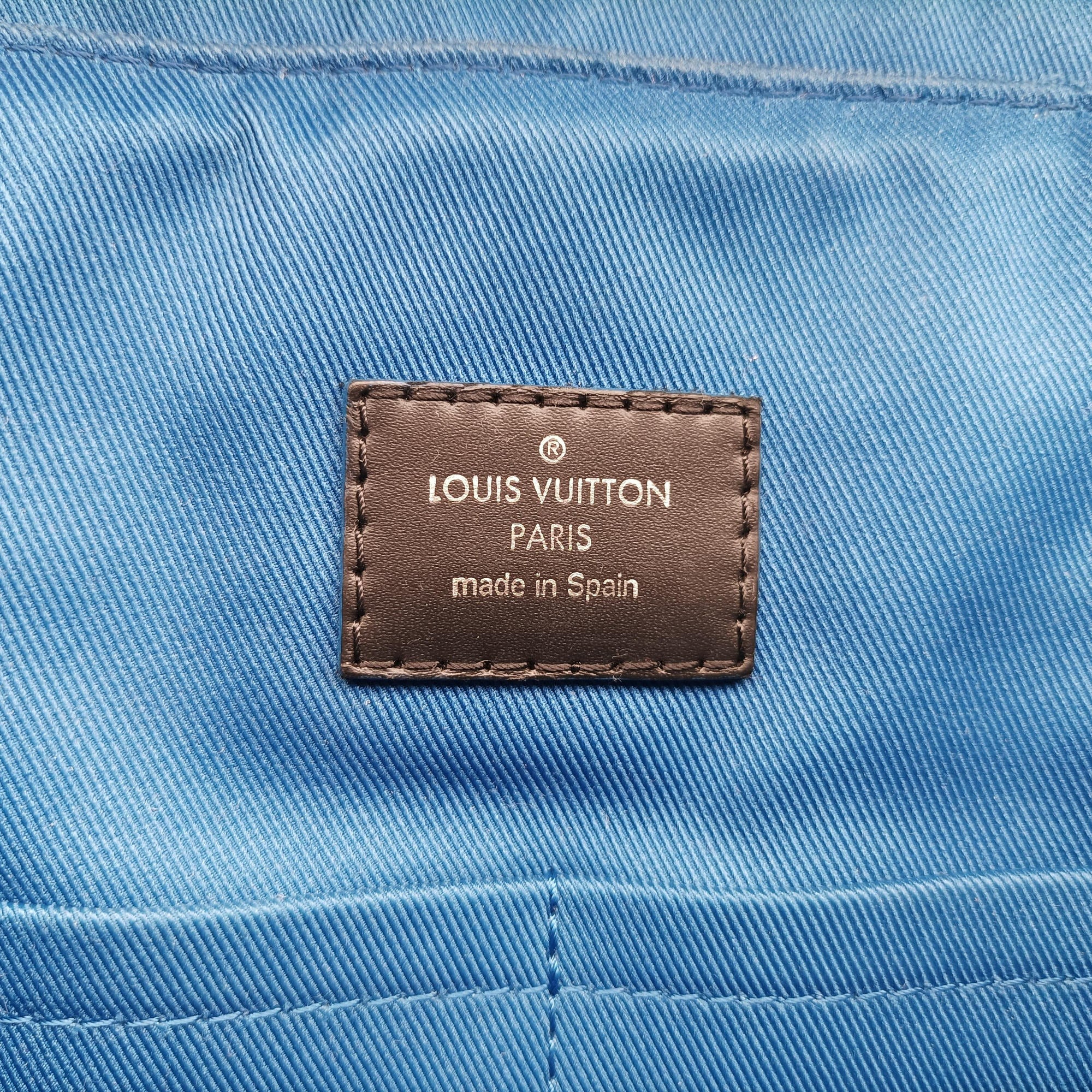 Pre-owned Louis Vuitton District PM Blue×Black Damier Graphite N42420 shoulderbag | stylenewstar