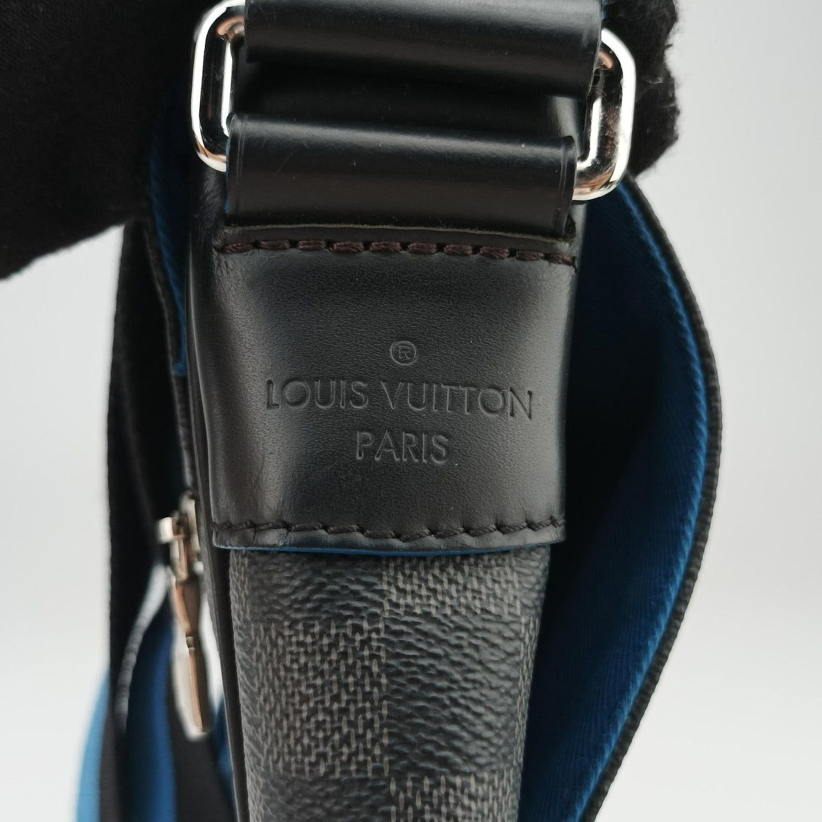 Pre-owned Louis Vuitton District PM Blue×Black Damier Graphite N42420 shoulderbag | stylenewstar
