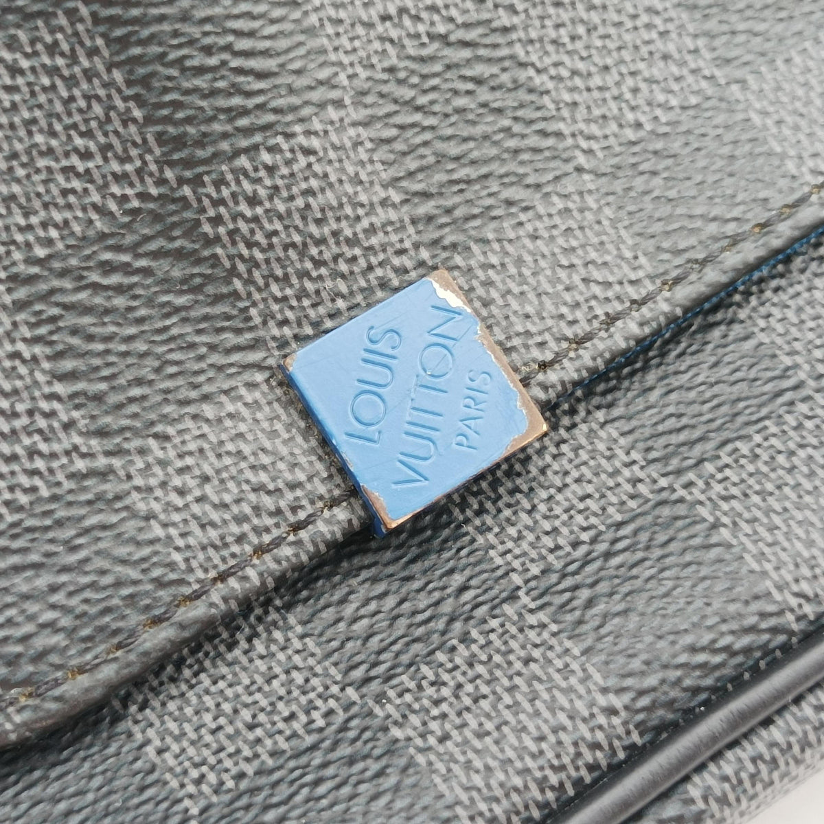 Pre-owned Louis Vuitton District PM Blue×Black Damier Graphite N42420 shoulderbag | stylenewstar