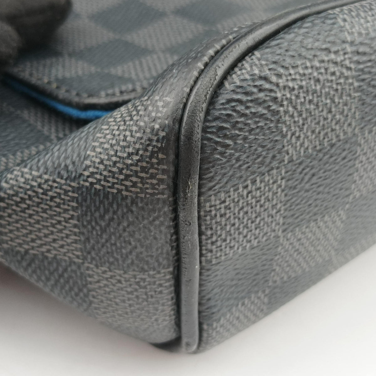 Pre-owned Louis Vuitton District PM Blue×Black Damier Graphite N42420 shoulderbag | stylenewstar