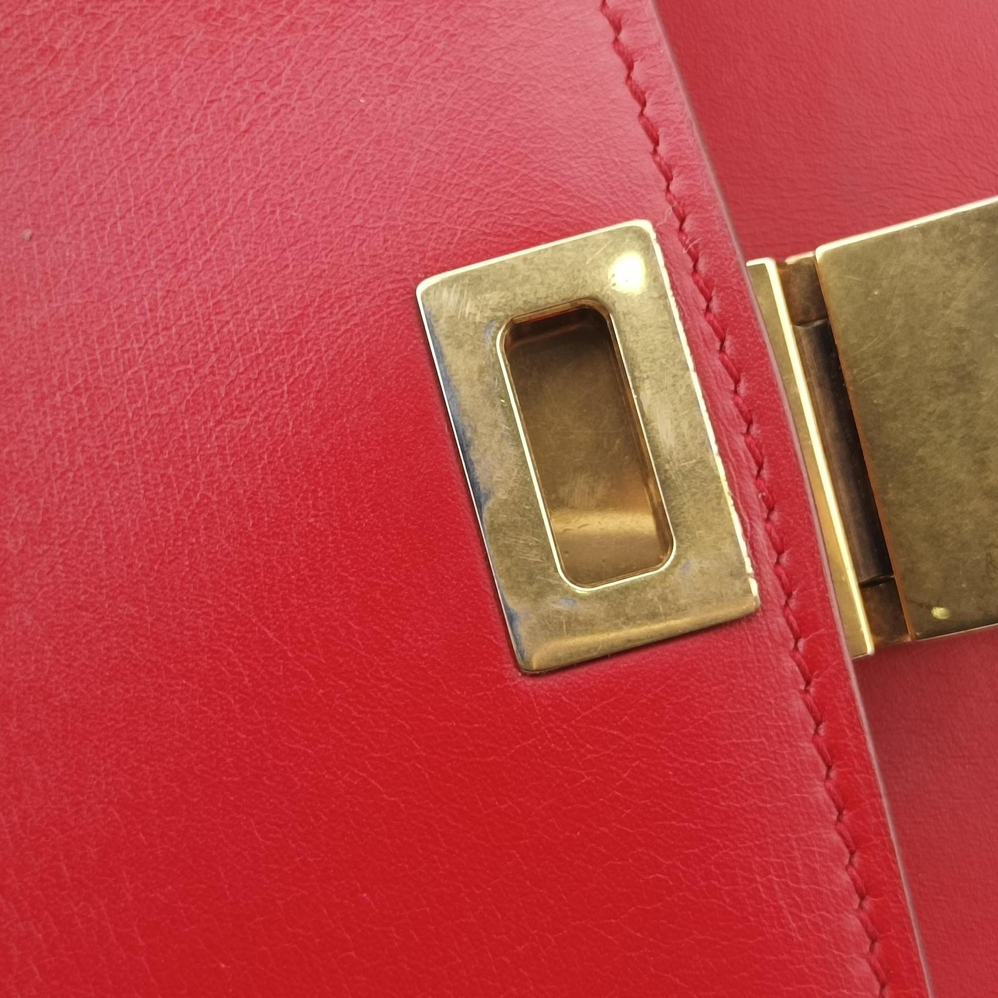 Vintage Celine Classic Box Red Leather  shoulderbag | stylenewstar