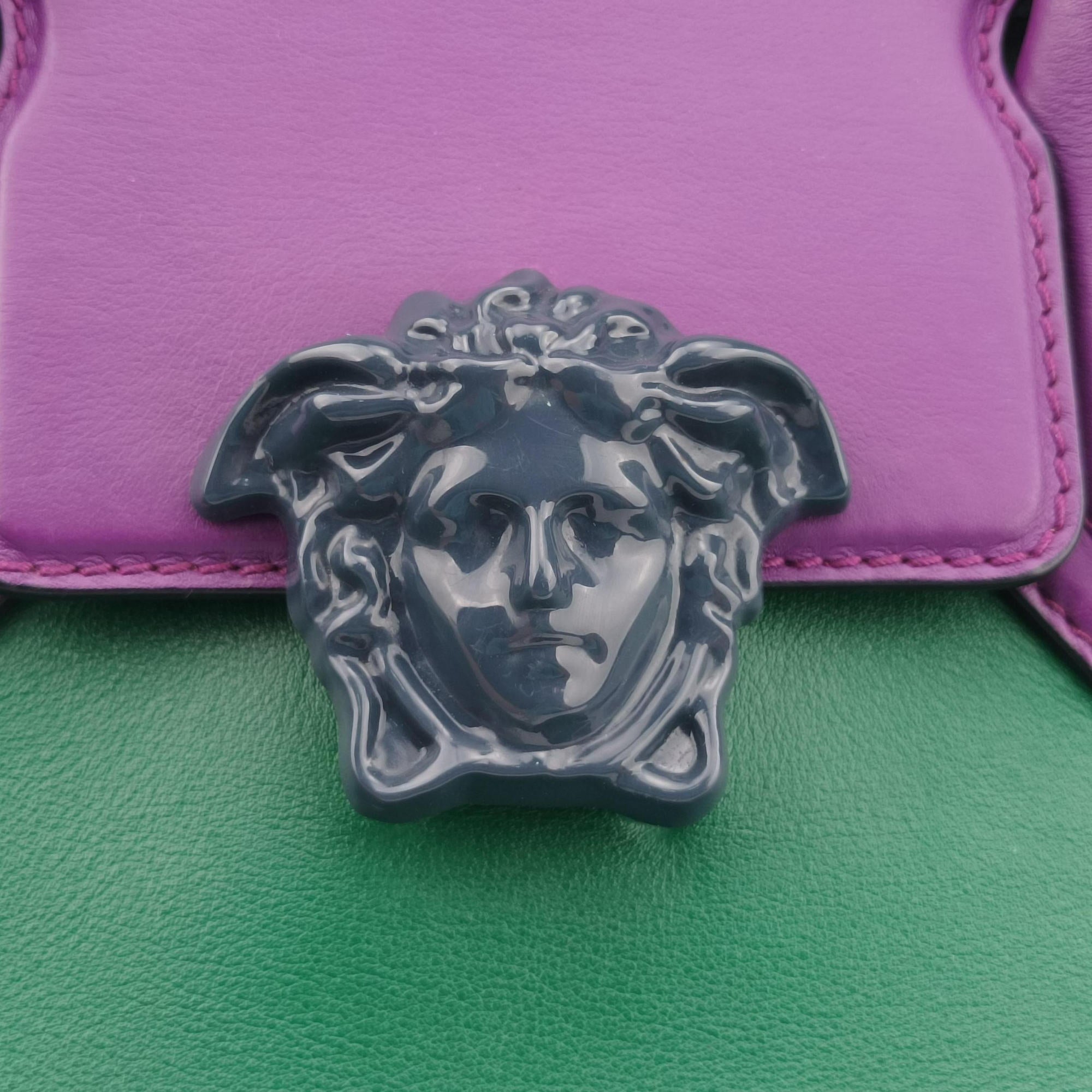 Pre-owned VERSACE Palazzo Empire Green×Navy×Purple Leather  handbag | stylenewstar
