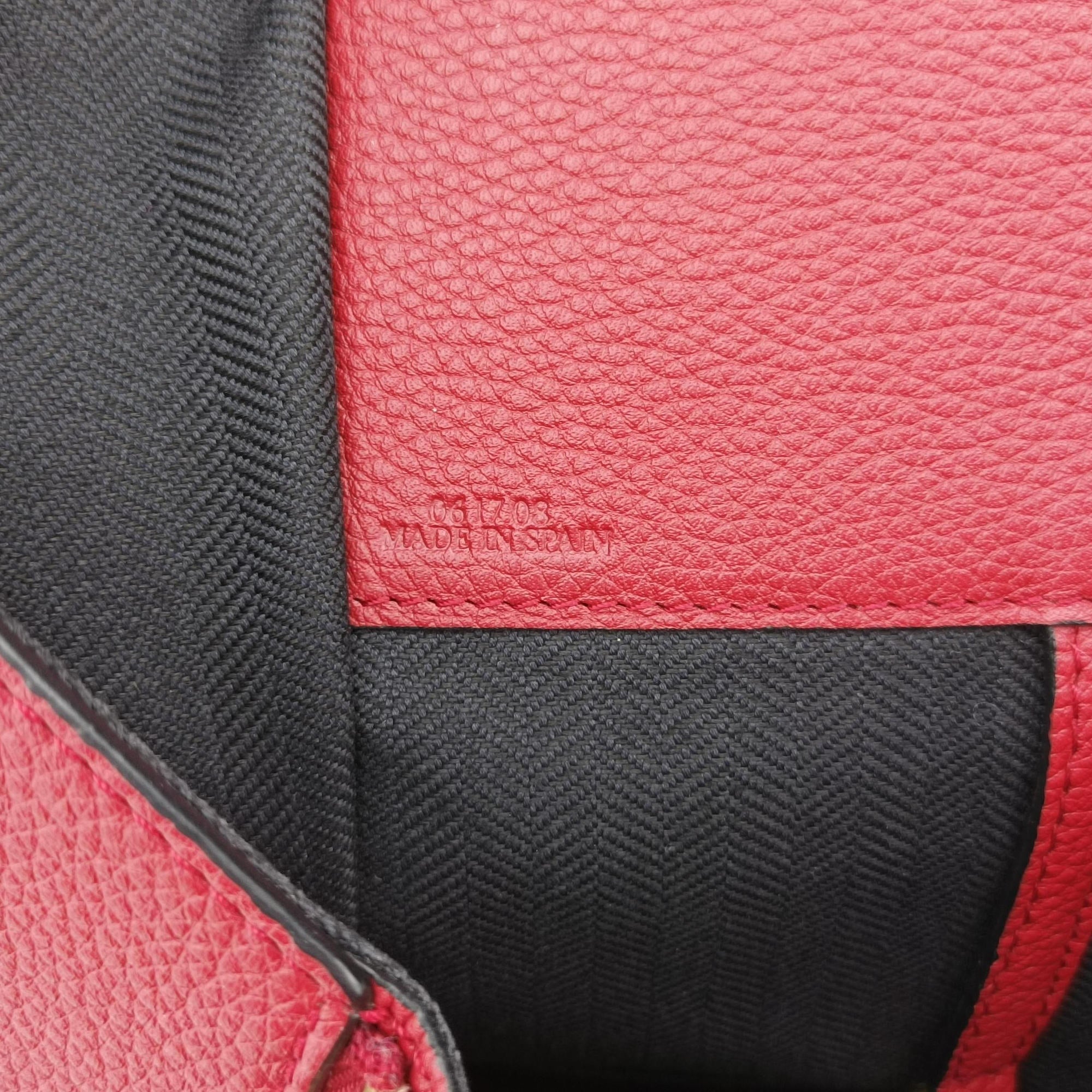 Vintage Loewe Hammock Burgundy Leather  shoulderbag | stylenewstar