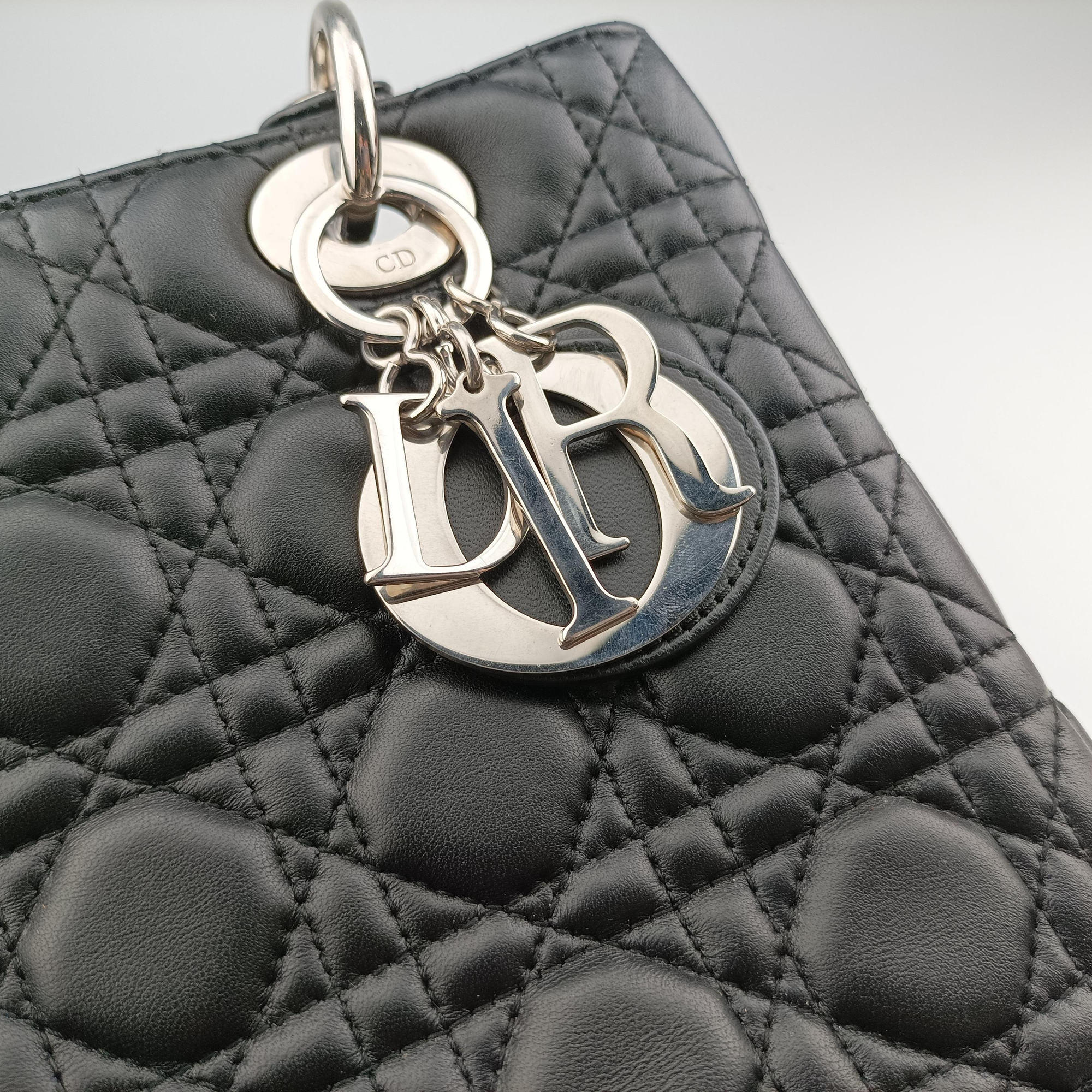 Pre-owned Christian Dior Lady Dior Black lambskin  shoulderbag | stylenewstar