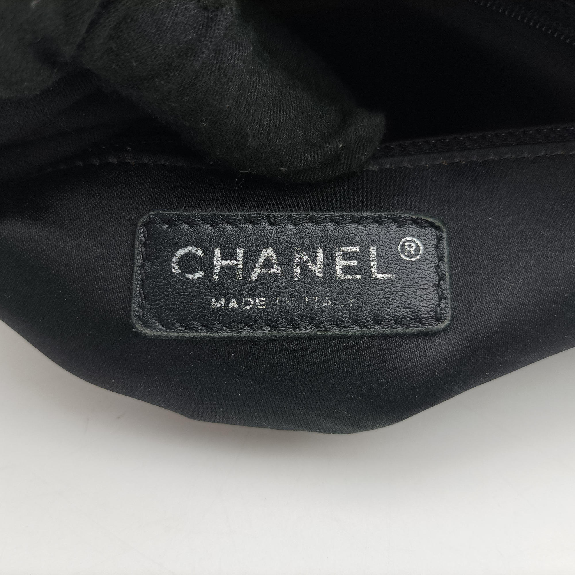 Pre-owned Chanel Matelasse Cocomark GST Black Caviar Leather A66865 shoulderbag | stylenewstar