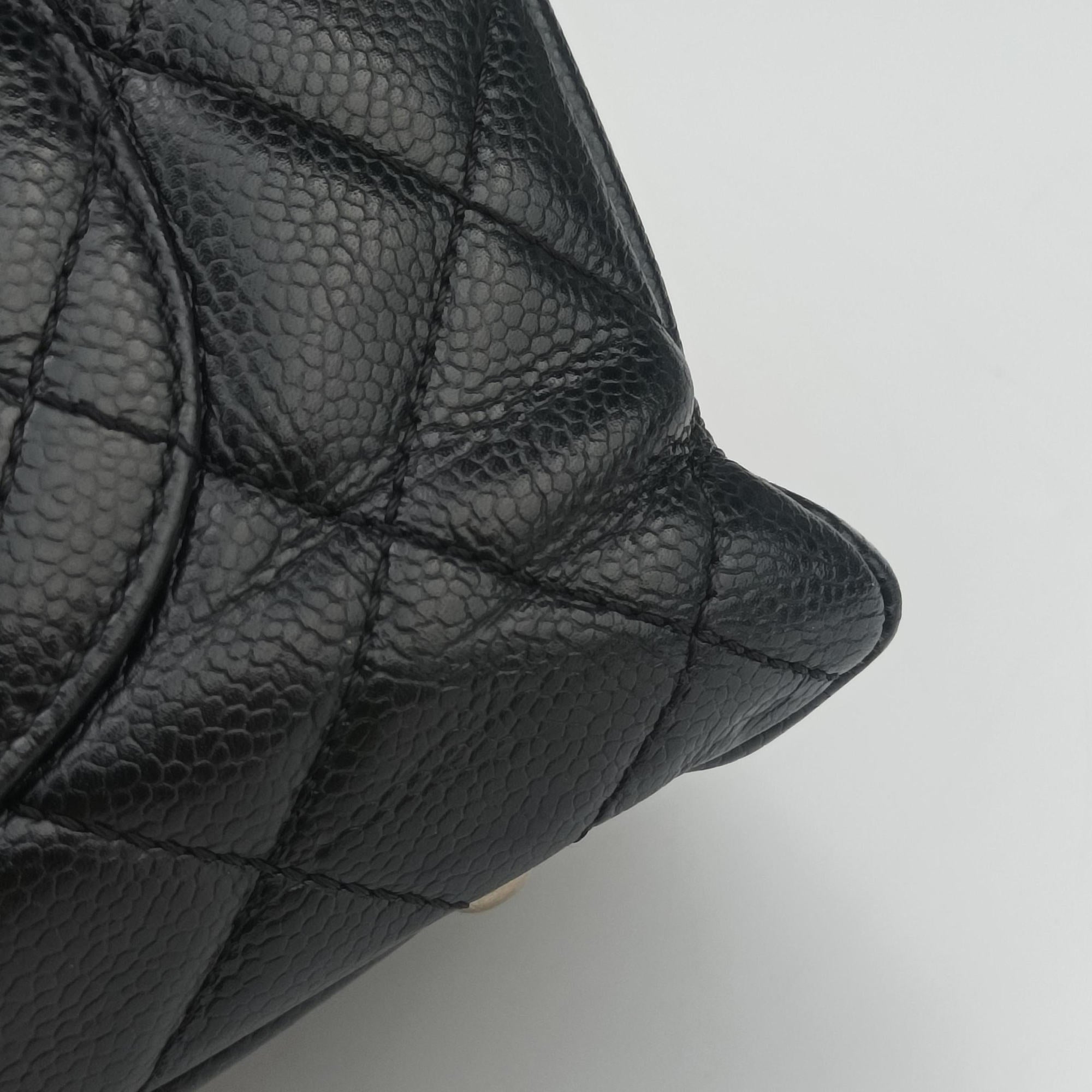 Pre-owned Chanel Matelasse Cocomark GST Black Caviar Leather A66865 shoulderbag | stylenewstar