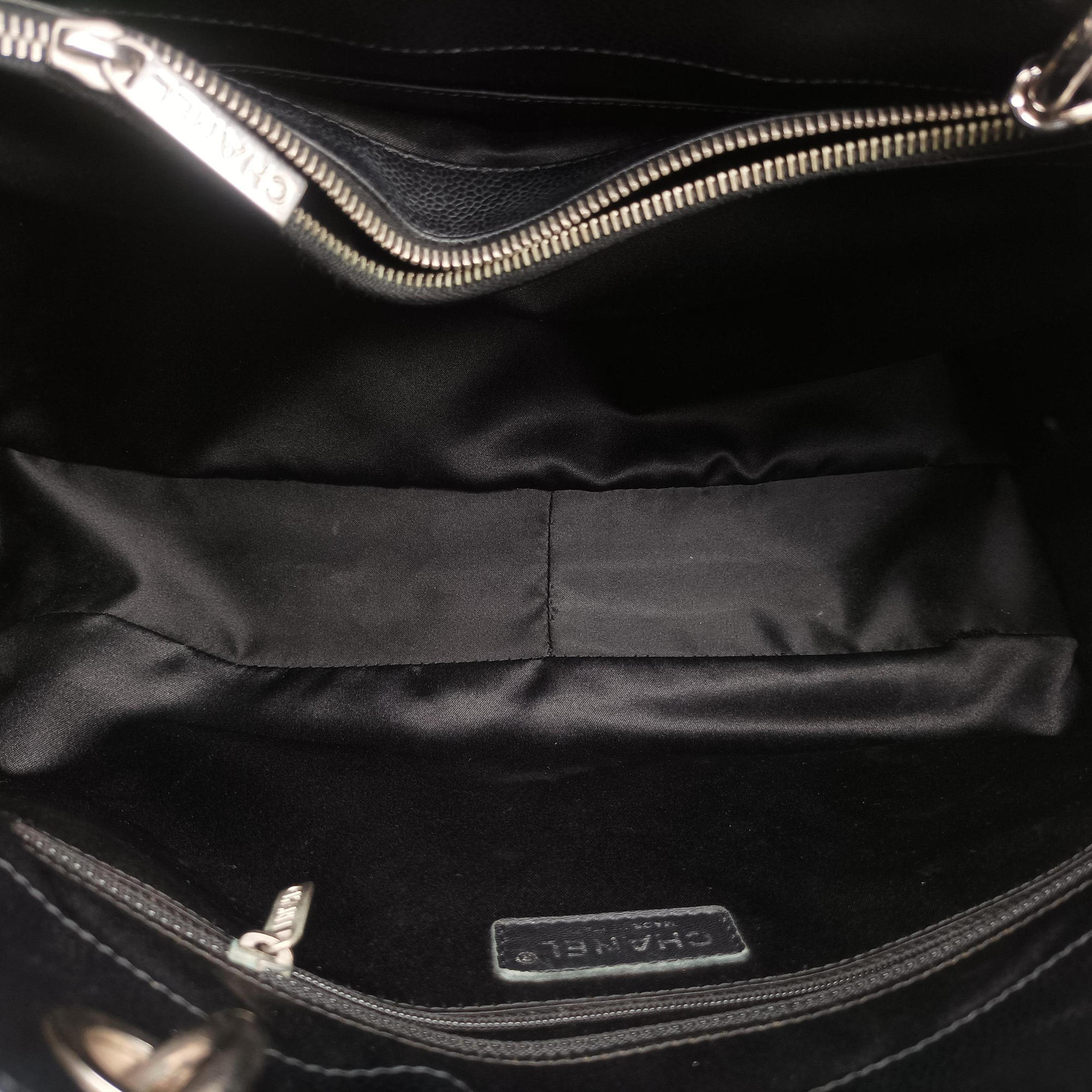 Pre-owned Chanel Matelasse Cocomark GST Black Caviar Leather A66865 shoulderbag | stylenewstar