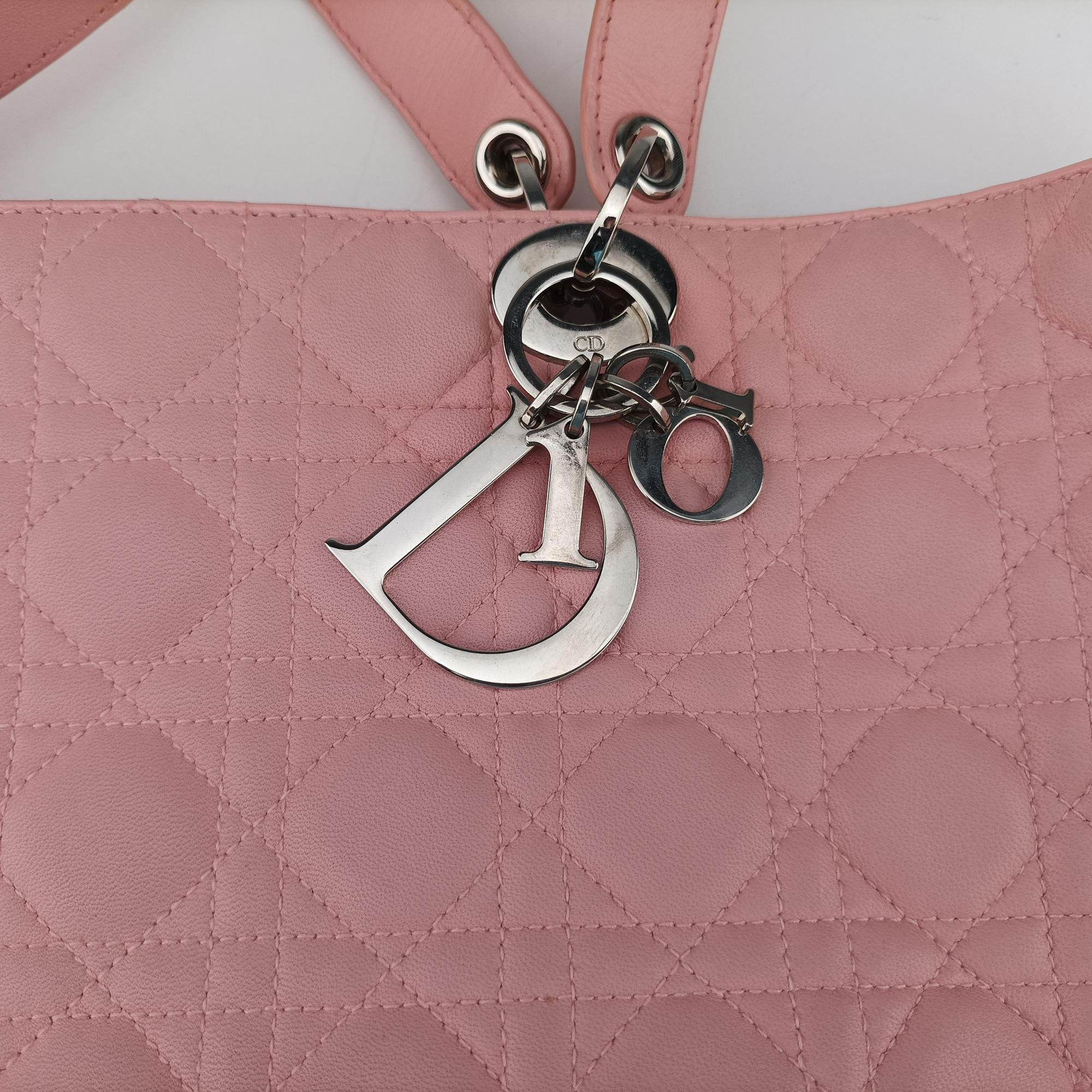 Pre-owned Christian Dior canage stitch Pink lambskin  shoulderbag | stylenewstar