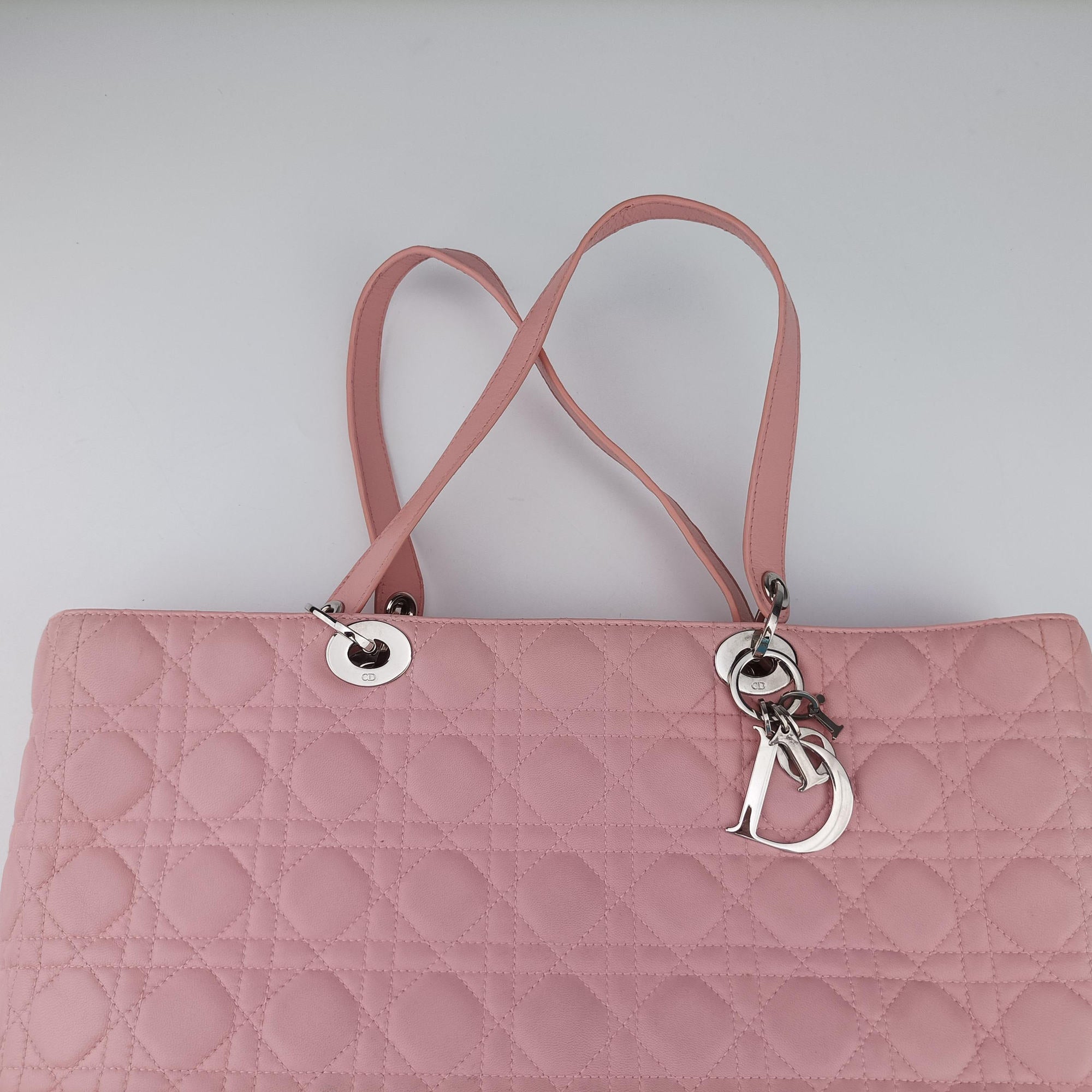 Pre-owned Christian Dior canage stitch Pink lambskin  shoulderbag | stylenewstar