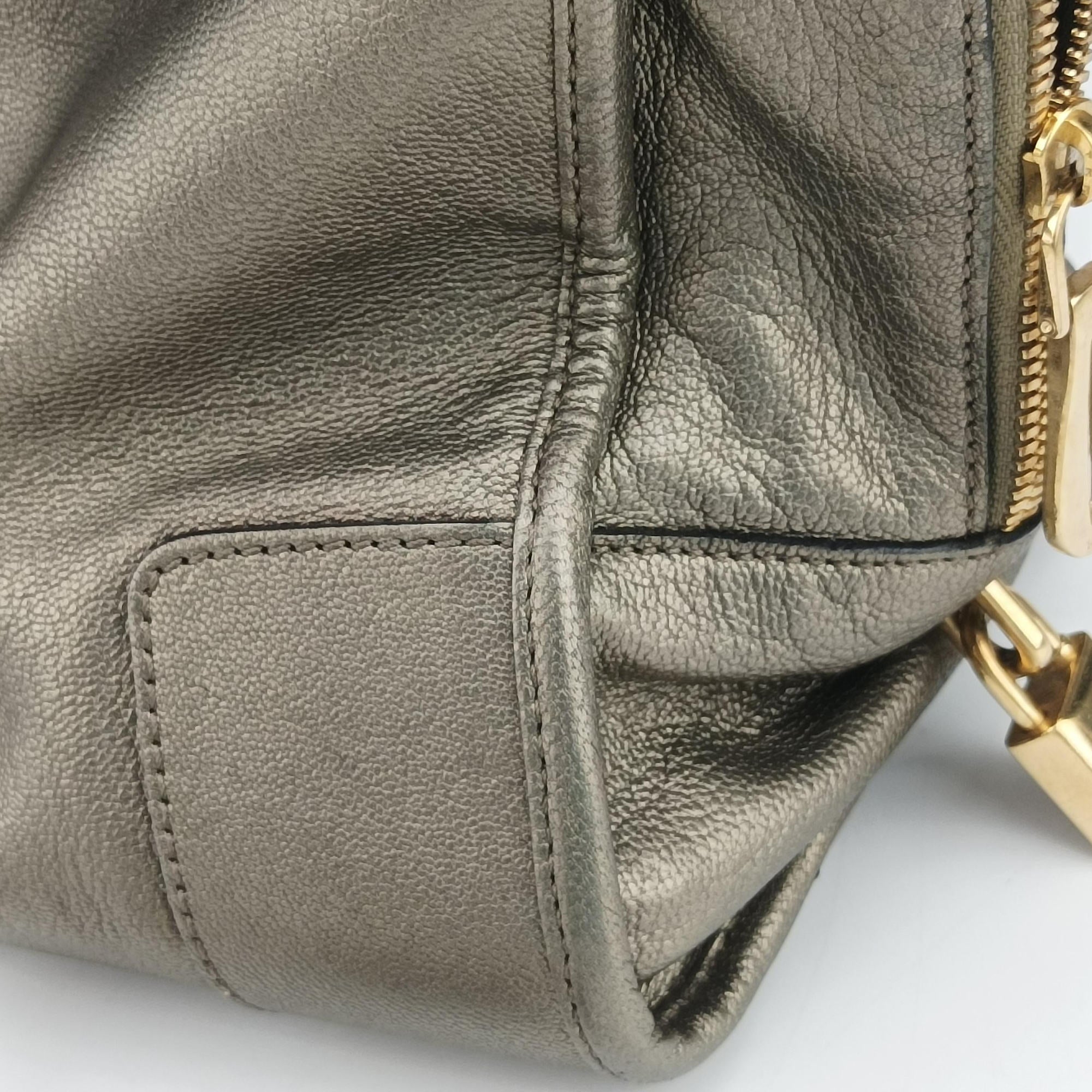 Pre-owned Loewe Amazona 36 Golden Leather  handbag | stylenewstar