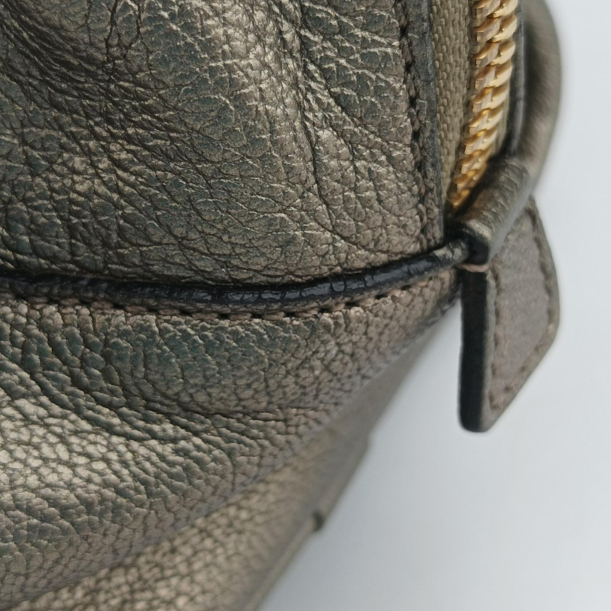 Pre-owned Loewe Amazona 36 Golden Leather  handbag | stylenewstar