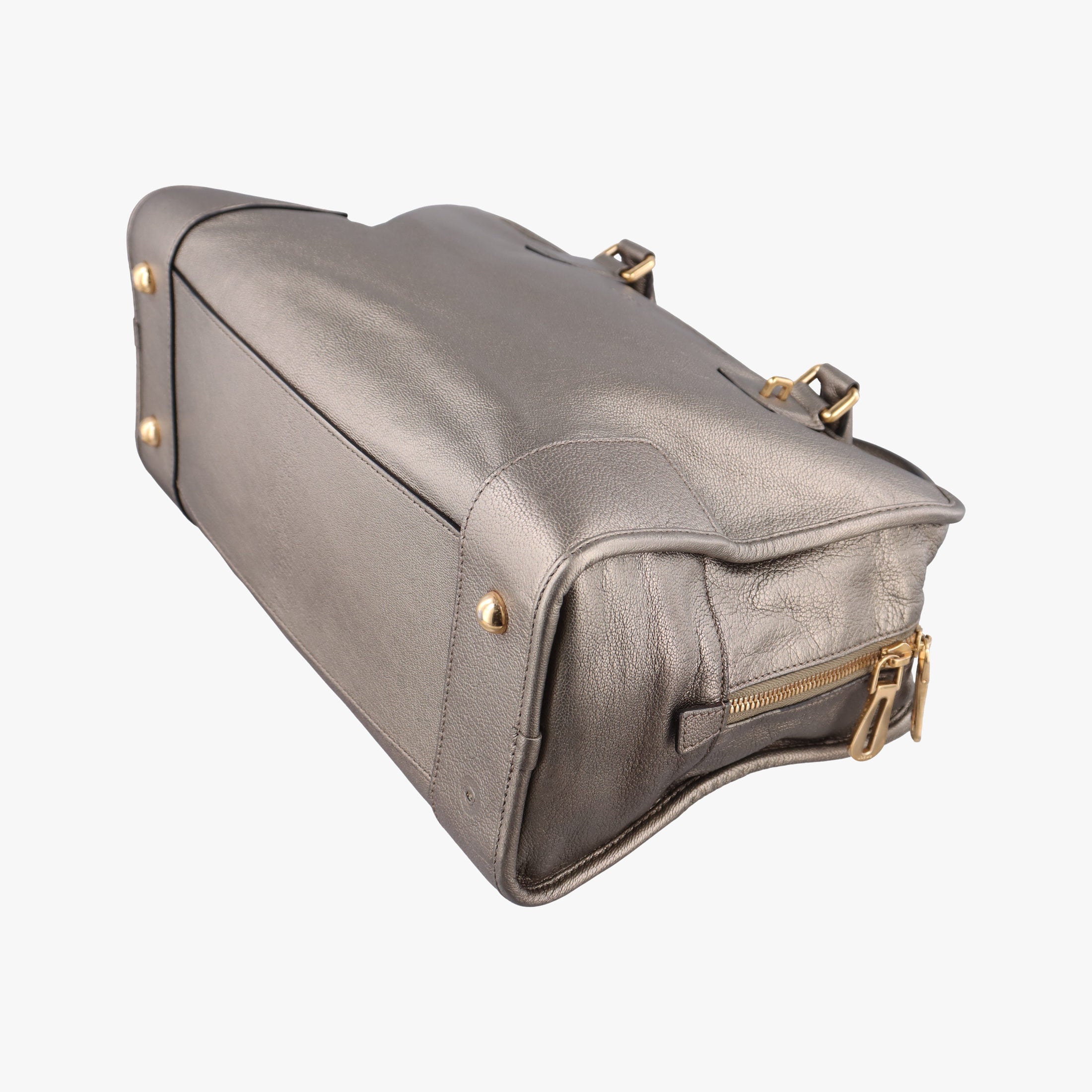 Pre-owned Loewe Amazona 36 Golden Leather  handbag | stylenewstar