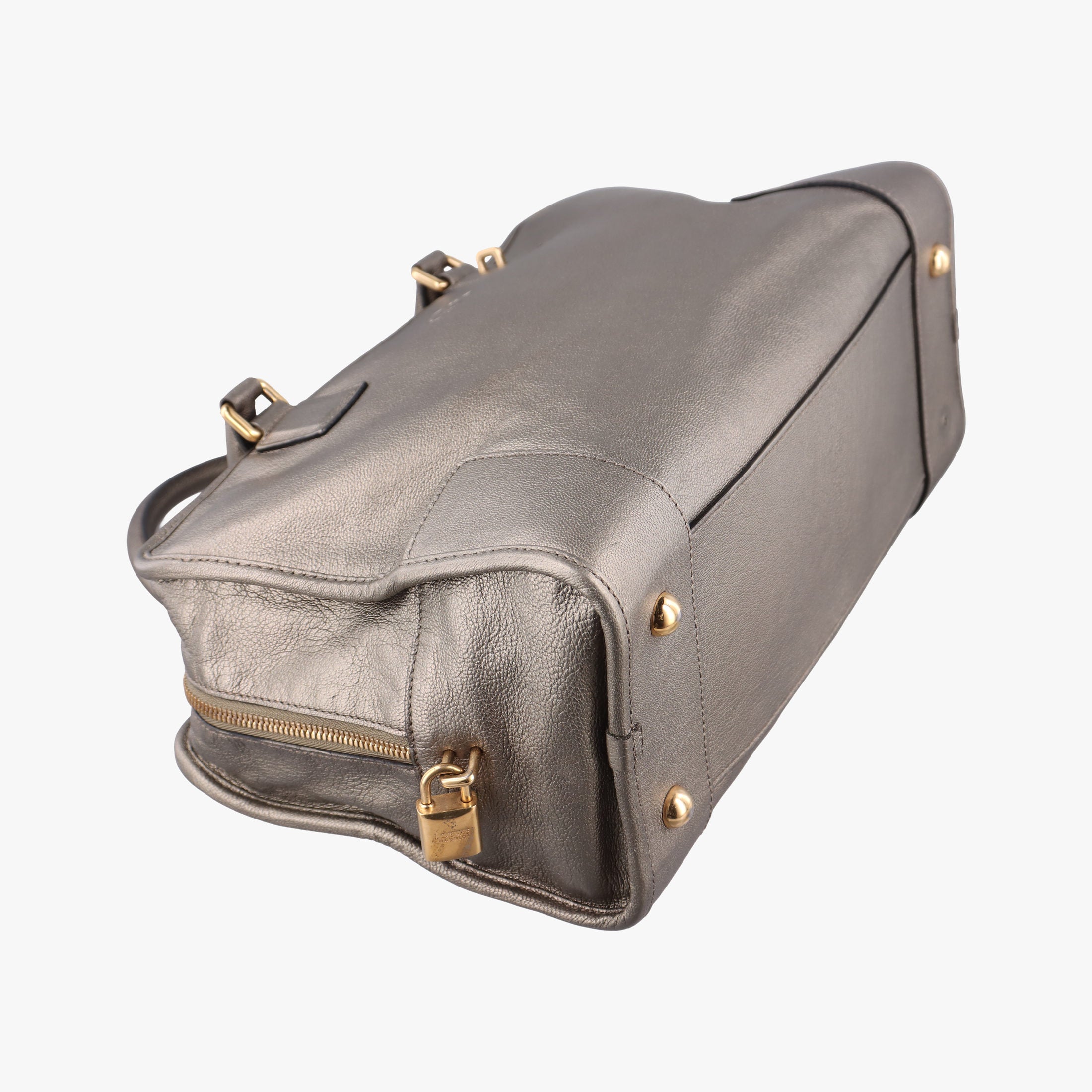 Pre-owned Loewe Amazona 36 Golden Leather  handbag | stylenewstar