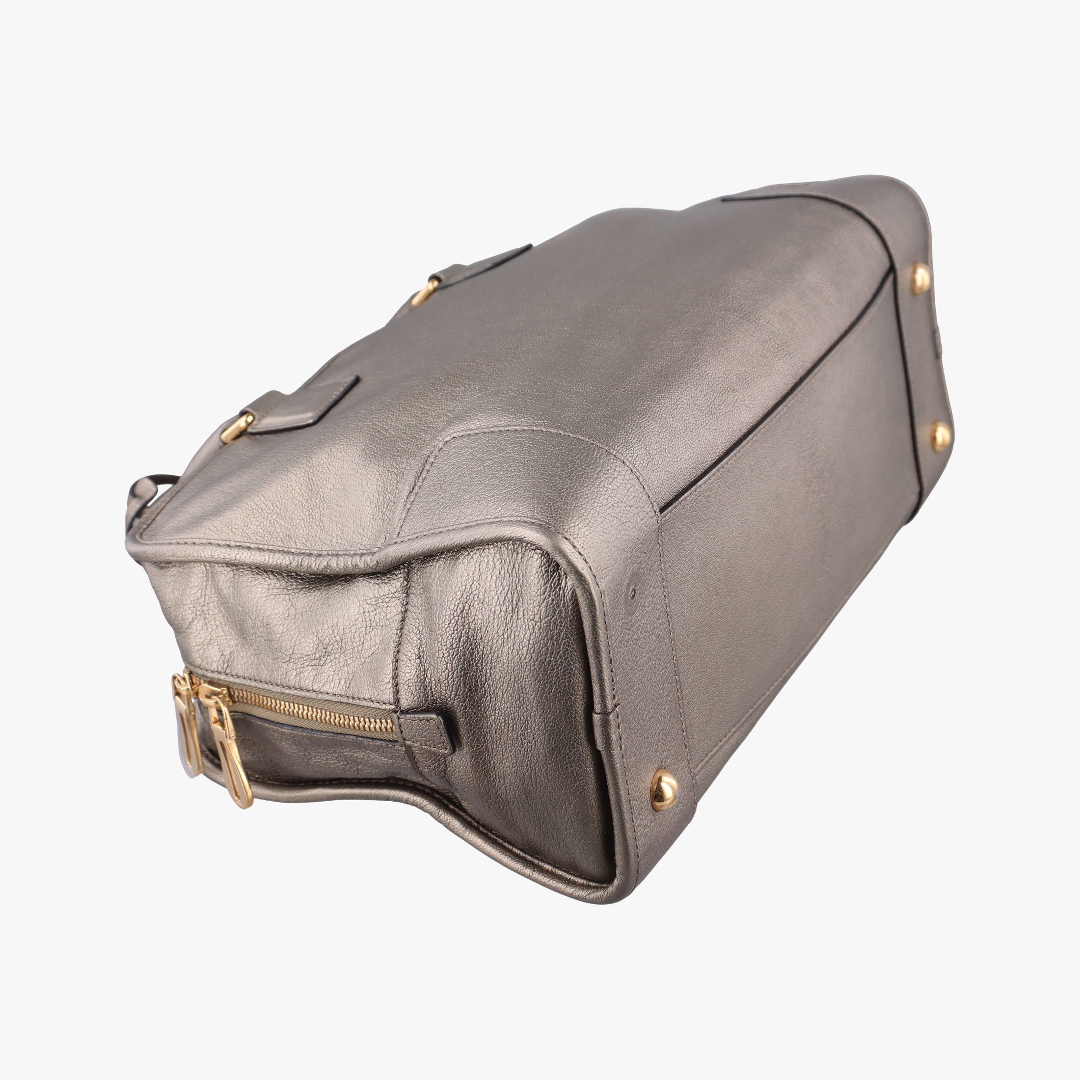 Pre-owned Loewe Amazona 36 Golden Leather  handbag | stylenewstar