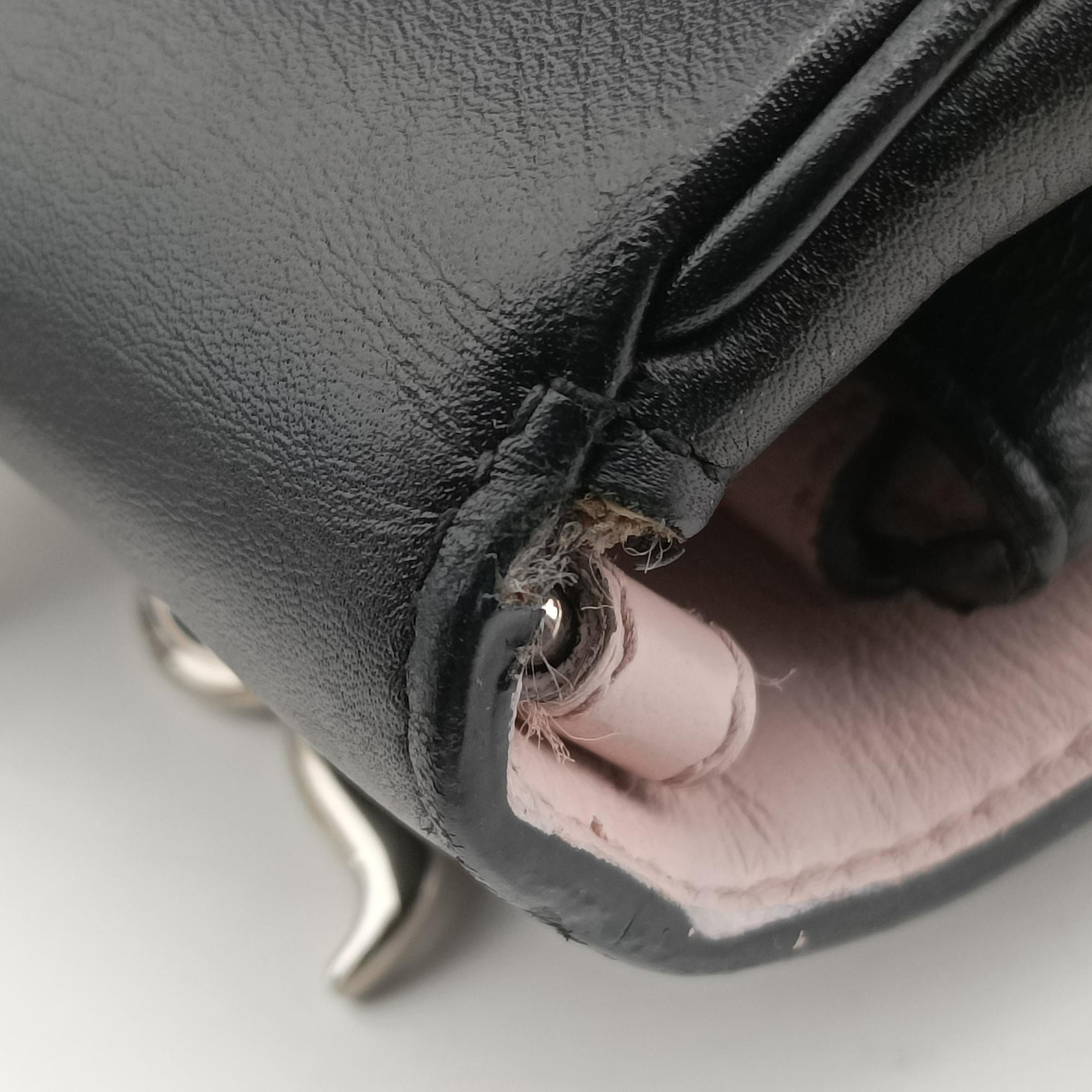 Pre-owned Christian Dior Be Dior Black Leather  handbag | stylenewstar