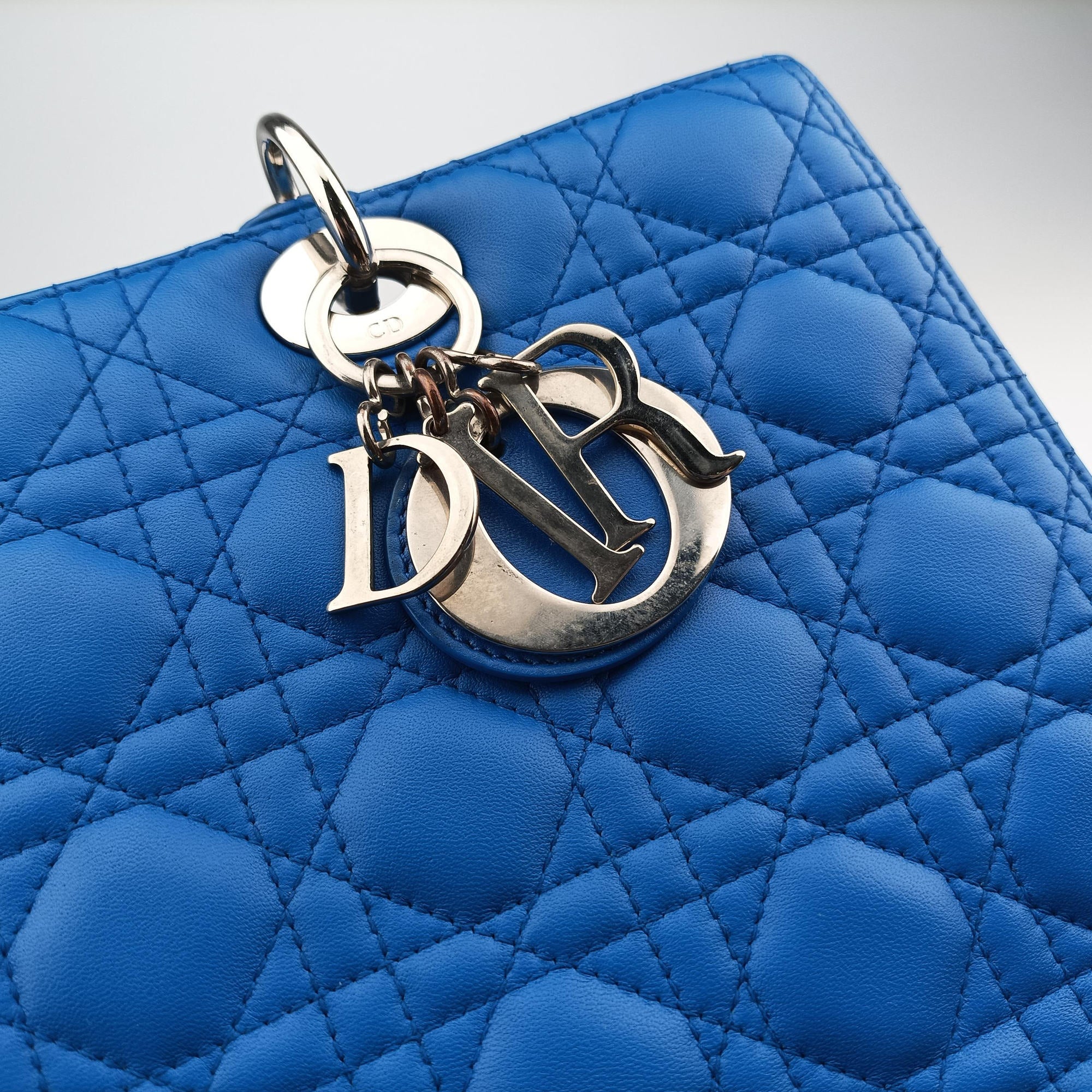 Secondhand Christian Dior Lady Dior Blue lambskin  shoulderbag | stylenewstar