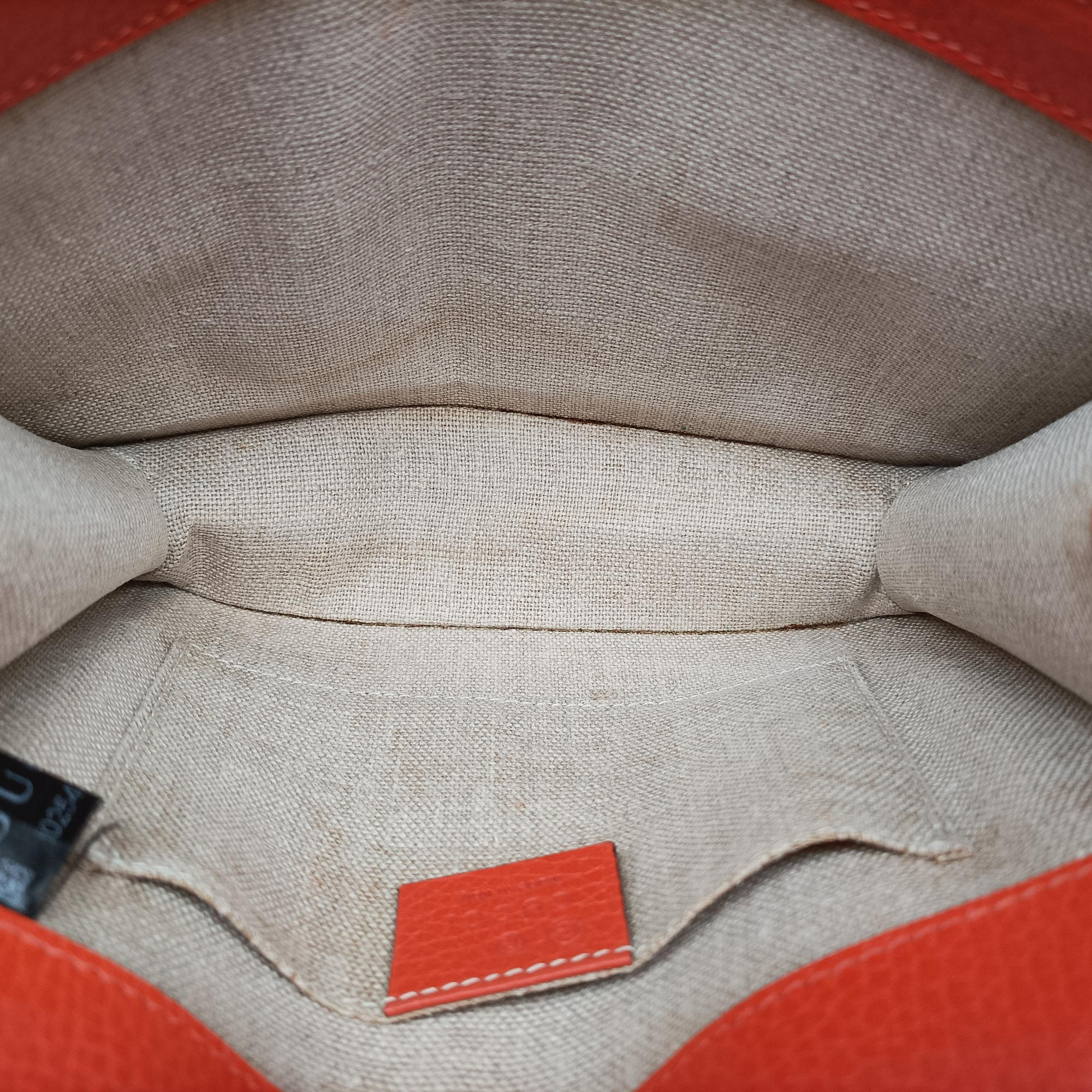 Pre-owned Gucci Interlocking G Orange Leather 510304 shoulderbag | stylenewstar