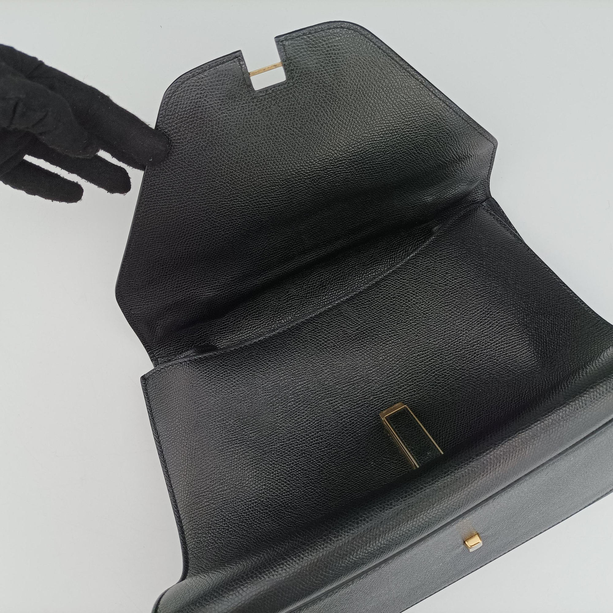 Pre-owned Valextra Iside Black Calfskin  handbag | stylenewstar