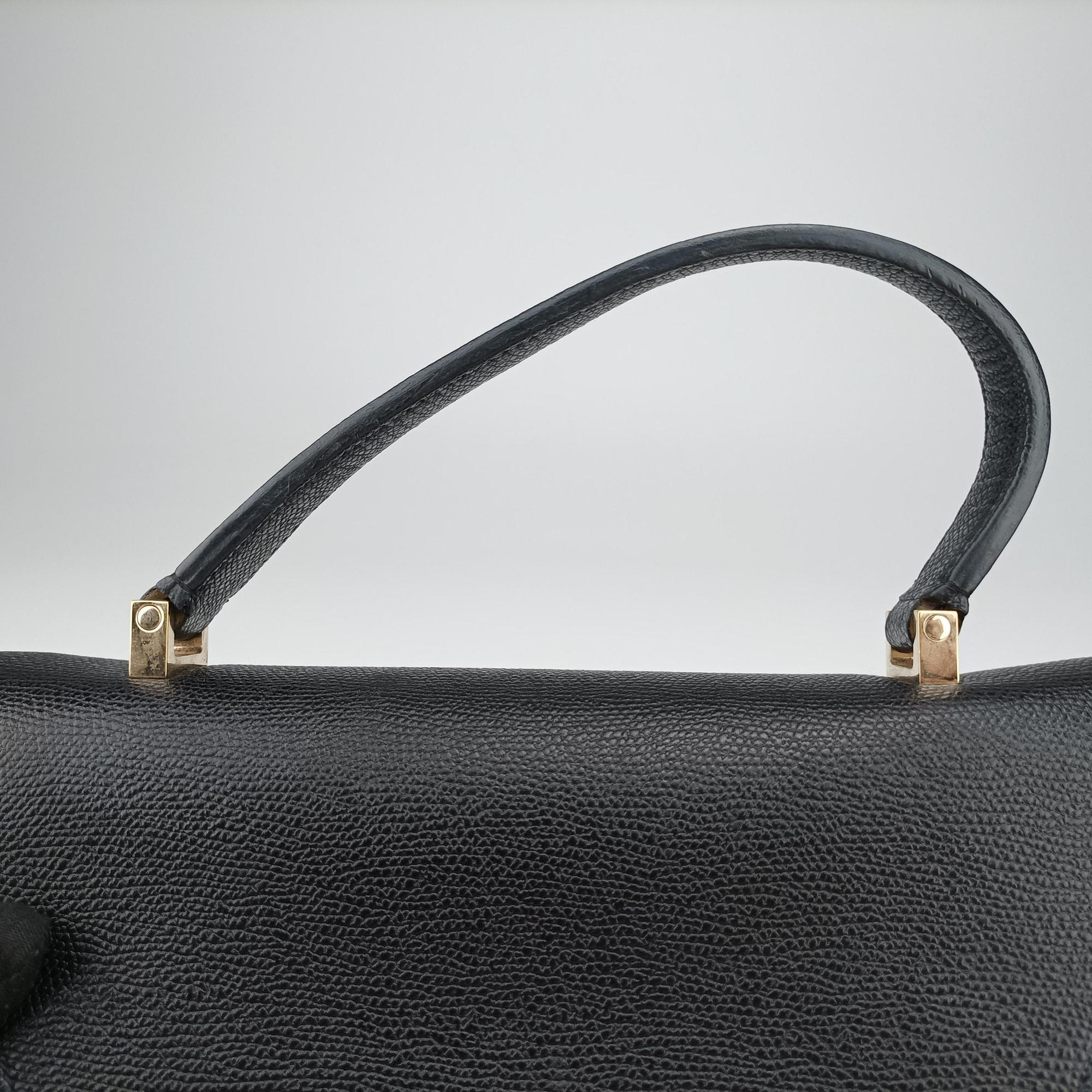 Pre-owned Valextra Iside Black Calfskin  handbag | stylenewstar