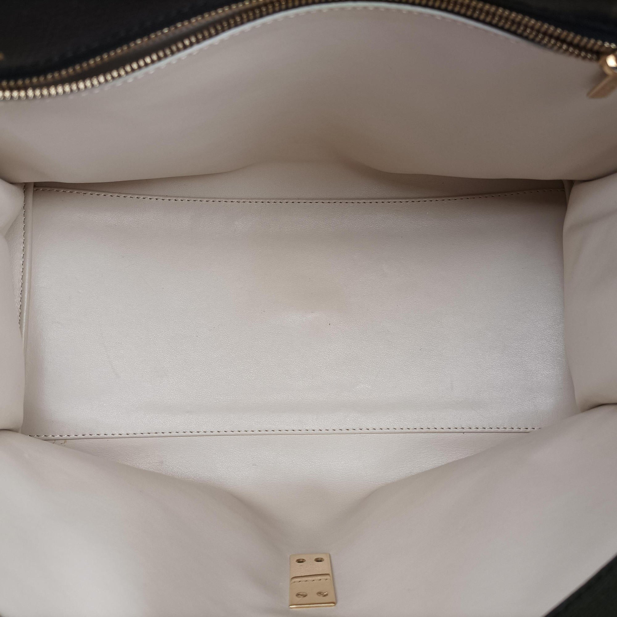 Pre-owned Valextra Iside Black Calfskin  handbag | stylenewstar