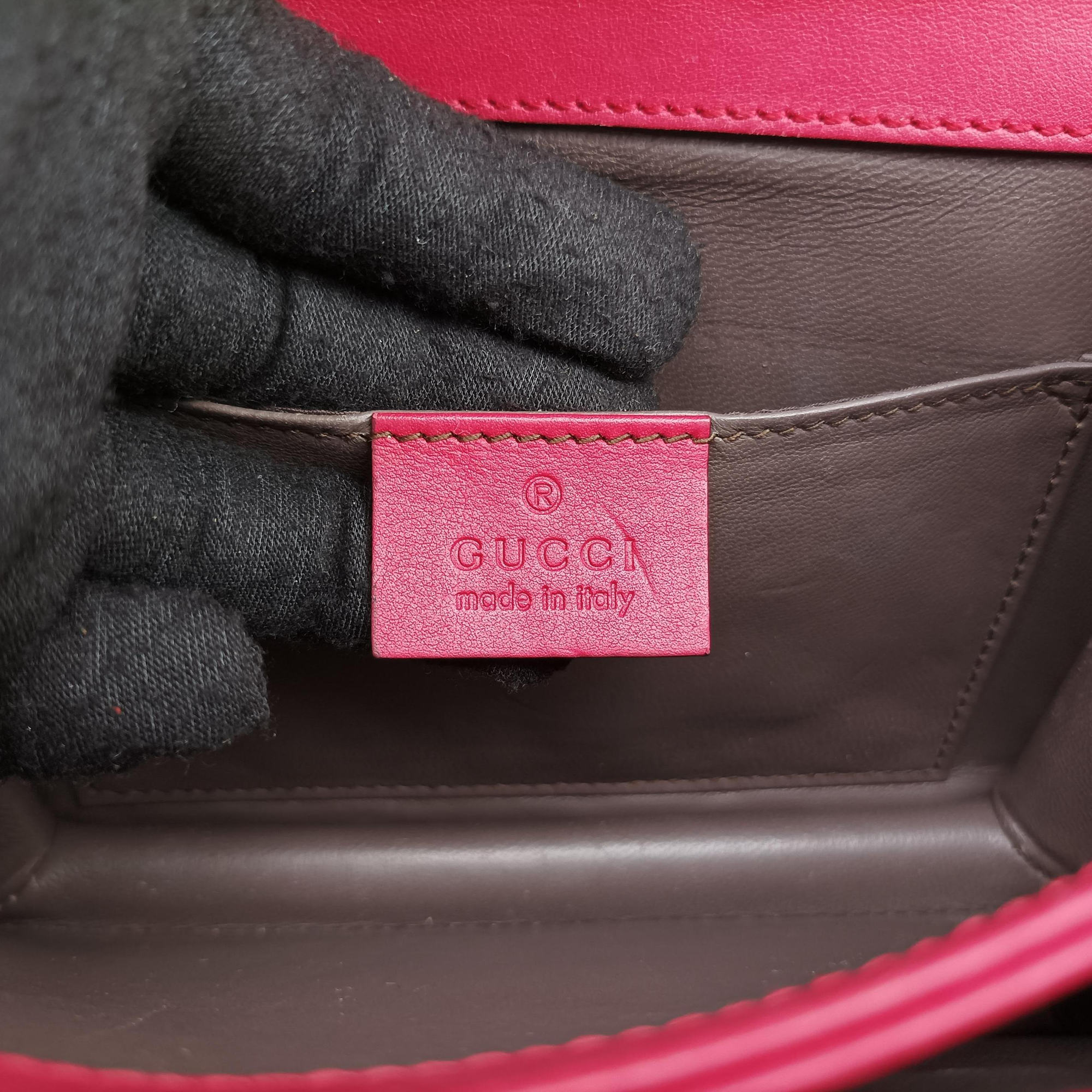 Pre-owned Gucci Interlocking G Red Patent Leather 387609 shoulderbag | stylenewstar