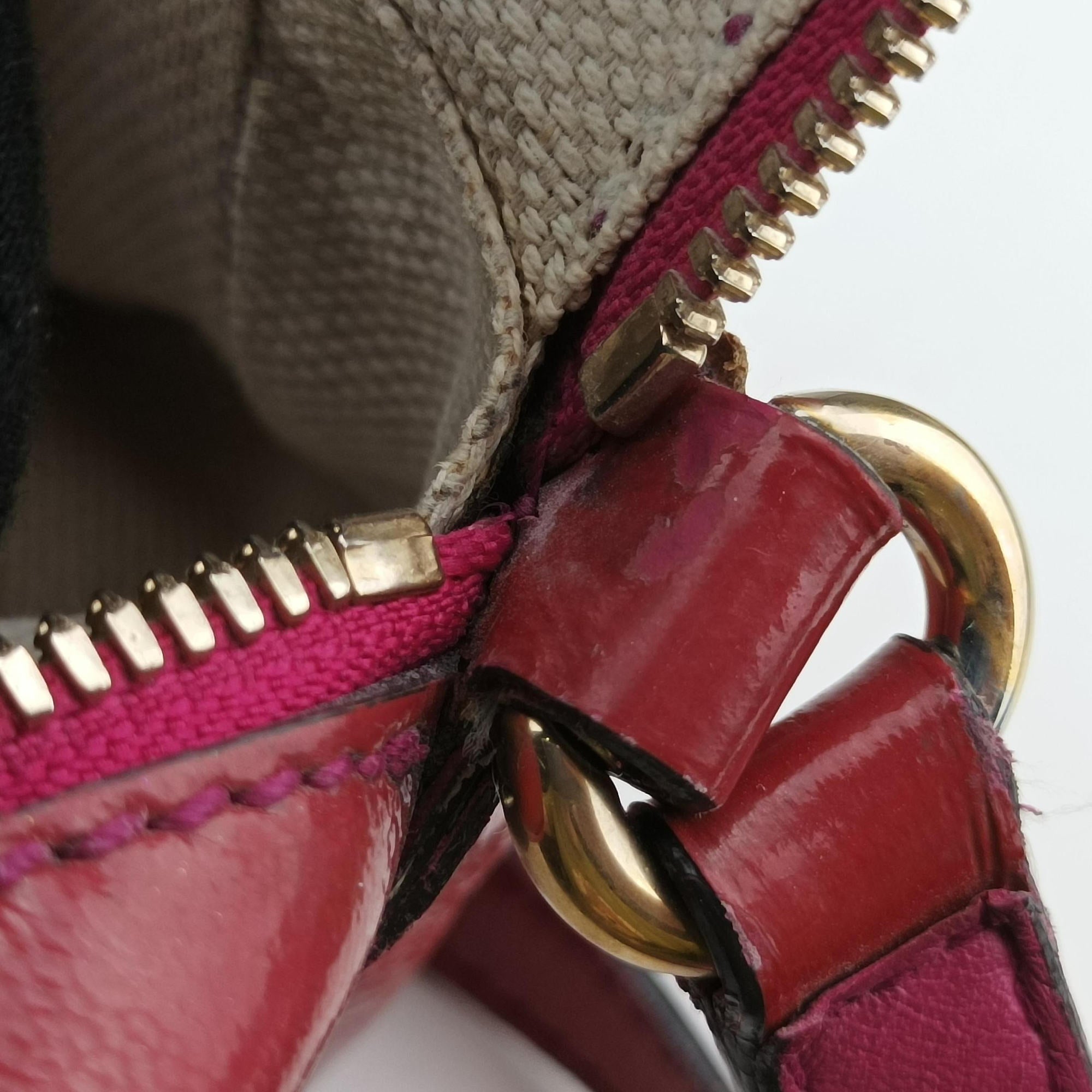 Pre-owned Gucci Soho Rose Patent Leather 308364 shoulderbag | stylenewstar
