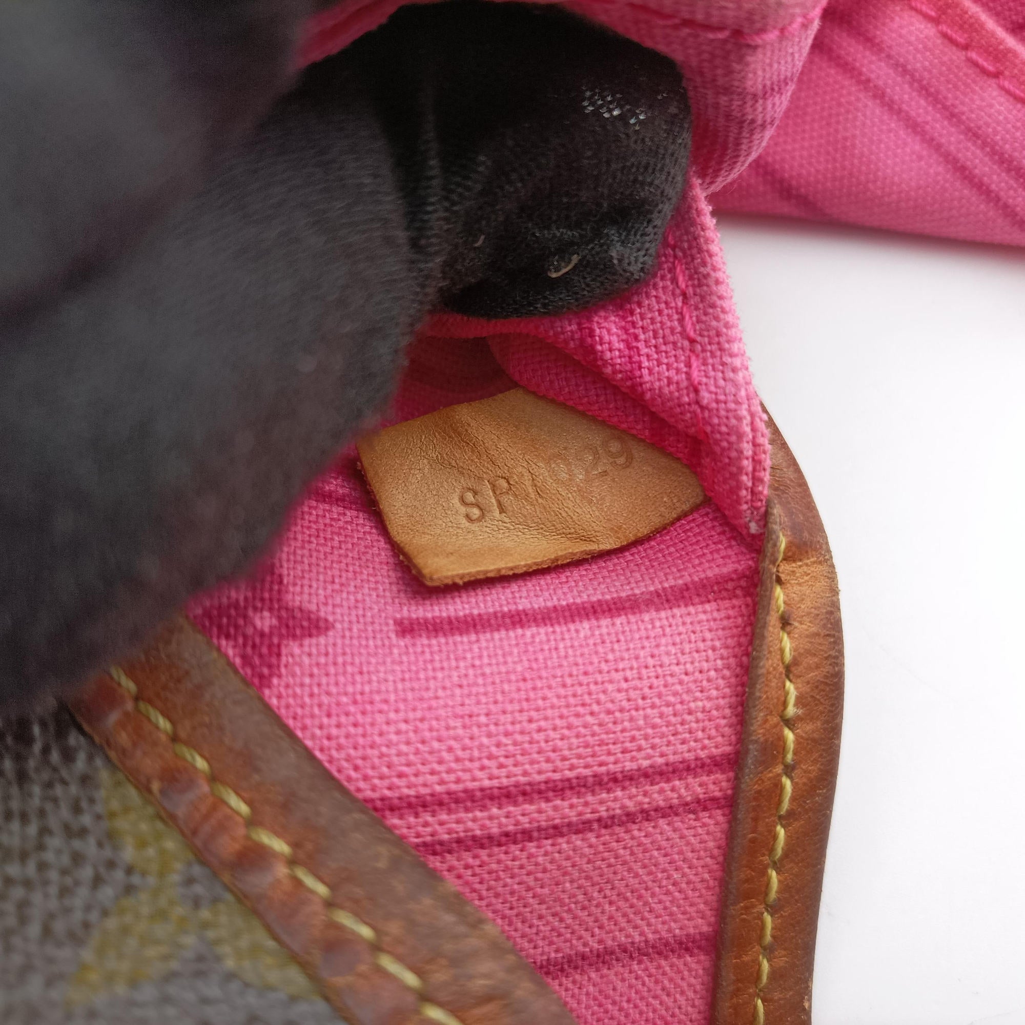 Pre-owned Louis Vuitton Neverfull MM brown×multi Monogram rose M48613 handbag | stylenewstar