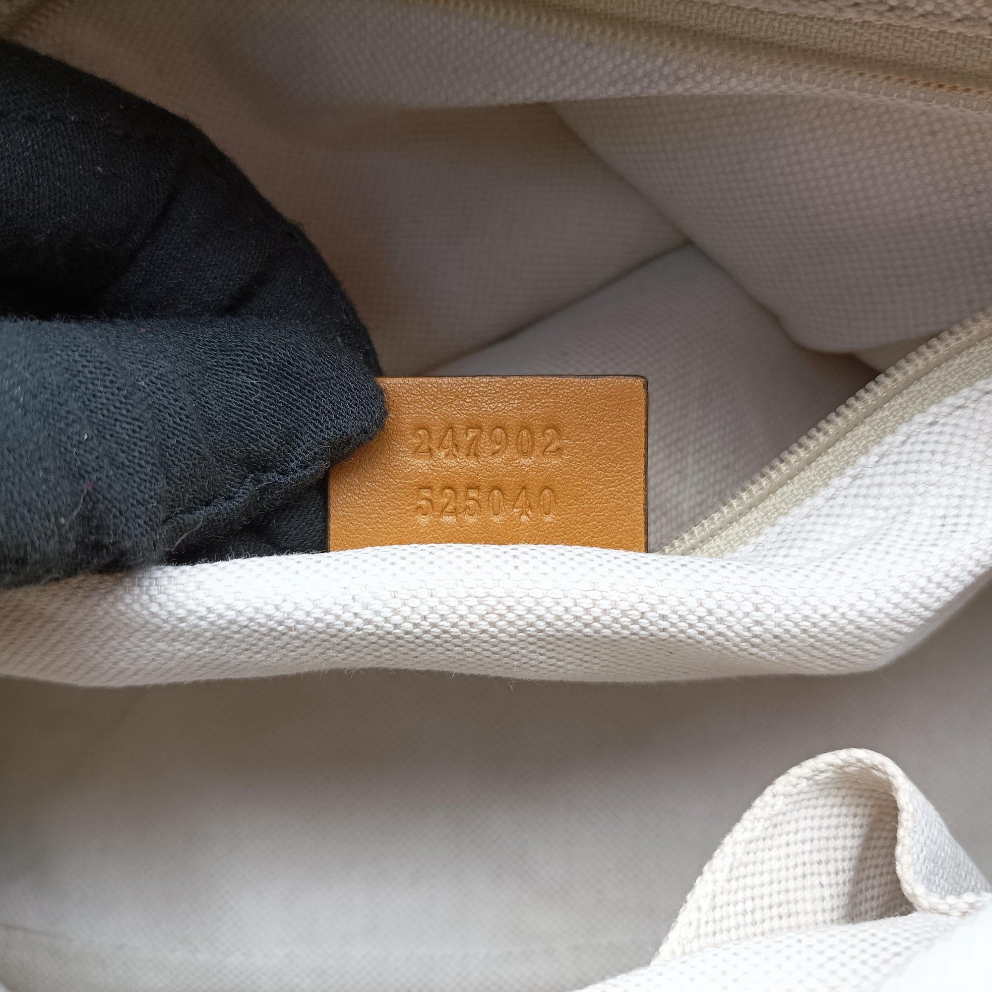 Pre-owned Gucci Sukey Yellow Leather 247902 shoulderbag | stylenewstar