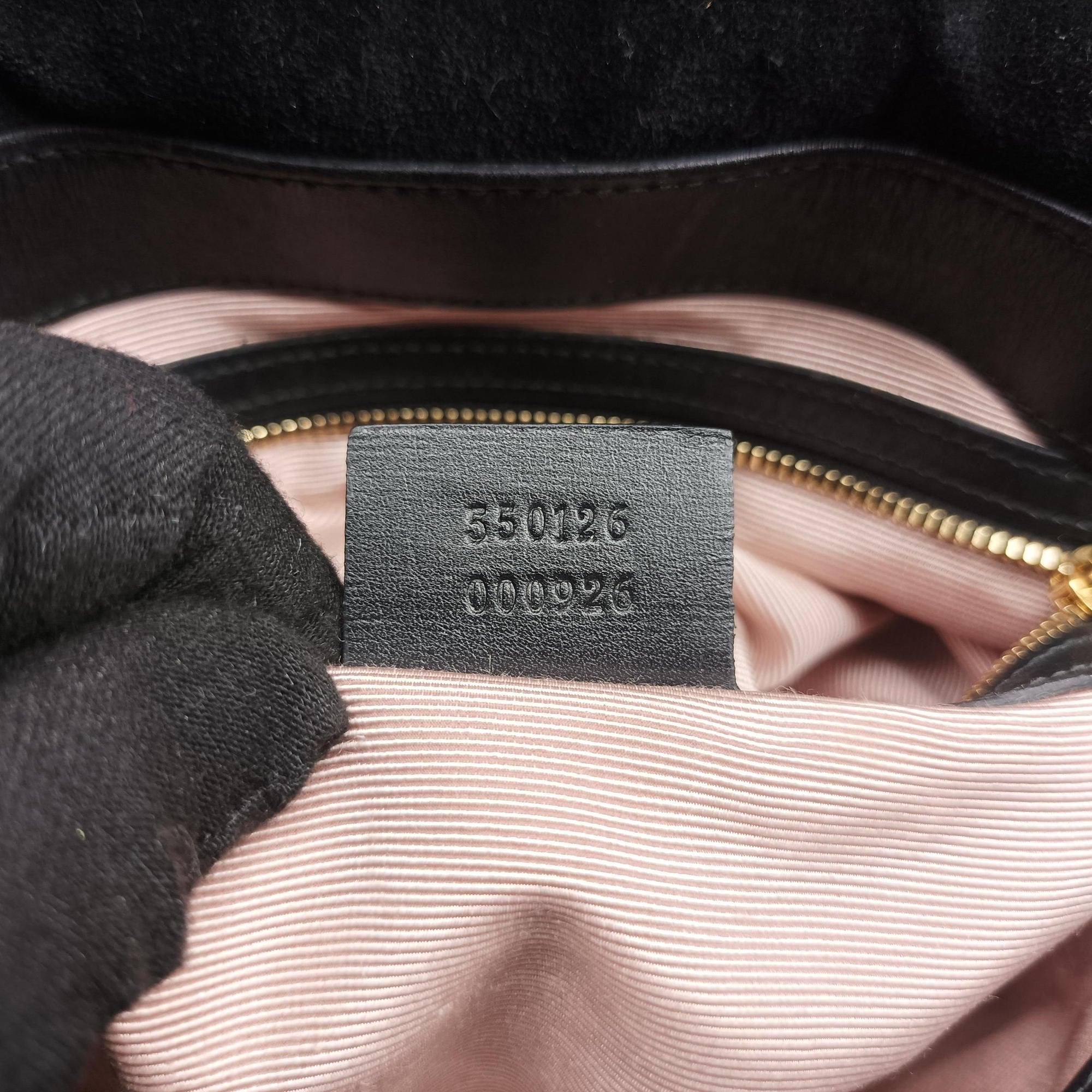 Secondhand Gucci Arli Black Suede×leather 550126 shoulderbag | stylenewstar