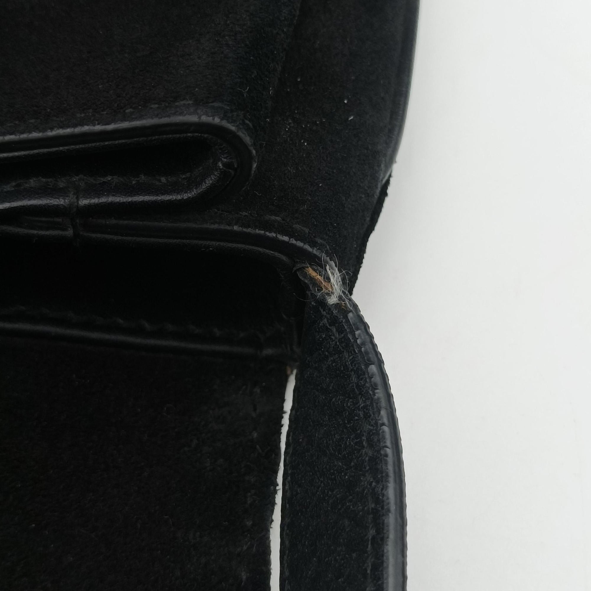 Secondhand Gucci Arli Black Suede×leather 550126 shoulderbag | stylenewstar