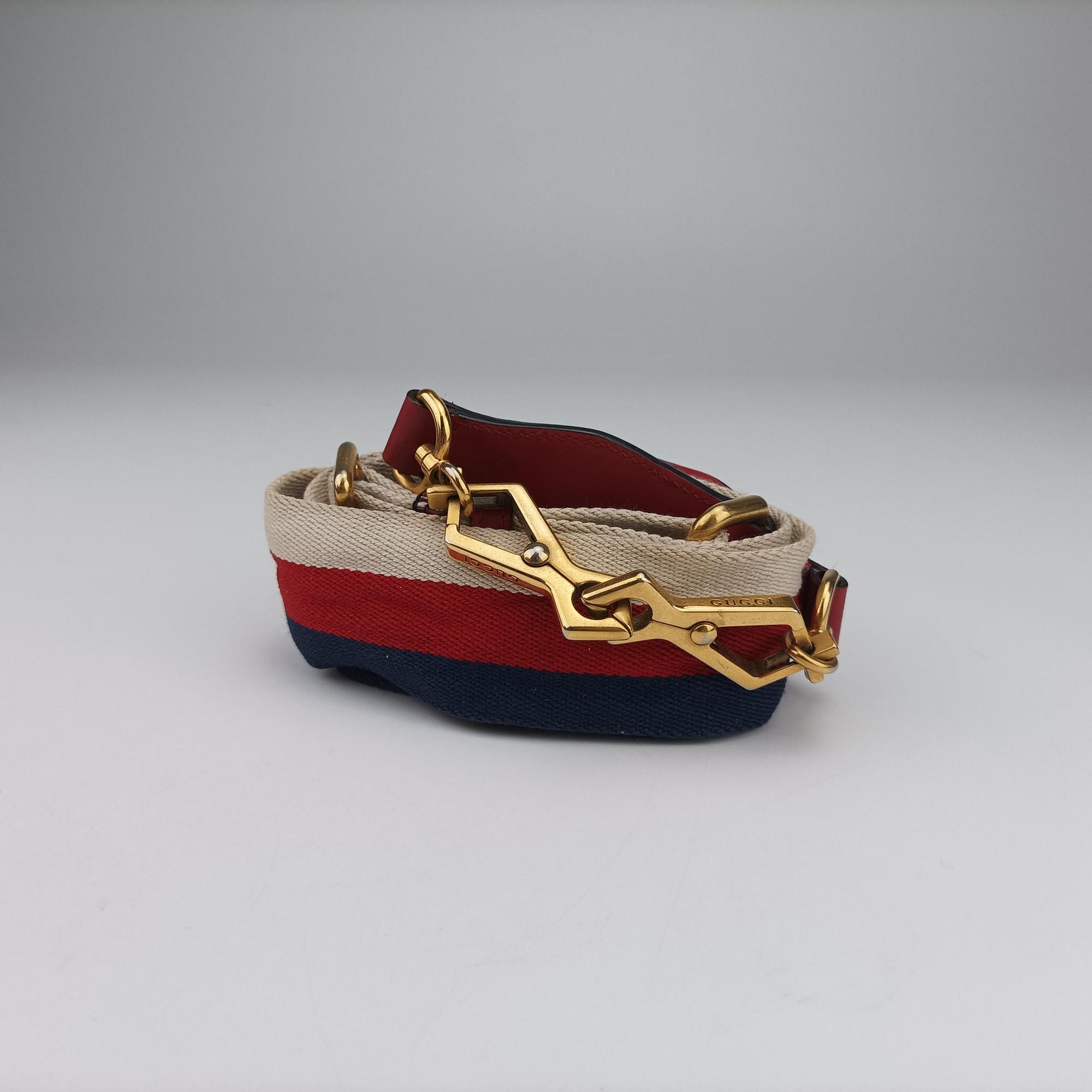 Pre-owned Gucci GG Marmont Red Leather 498100 shoulderbag | stylenewstar