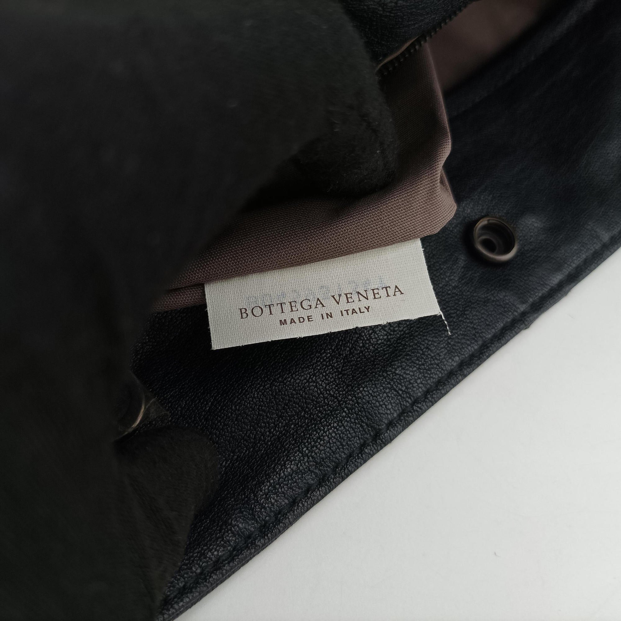 Vintage Bottega Veneta Intrecciato Dark Gray × Blue lambskin  shoulderbag | stylenewstar