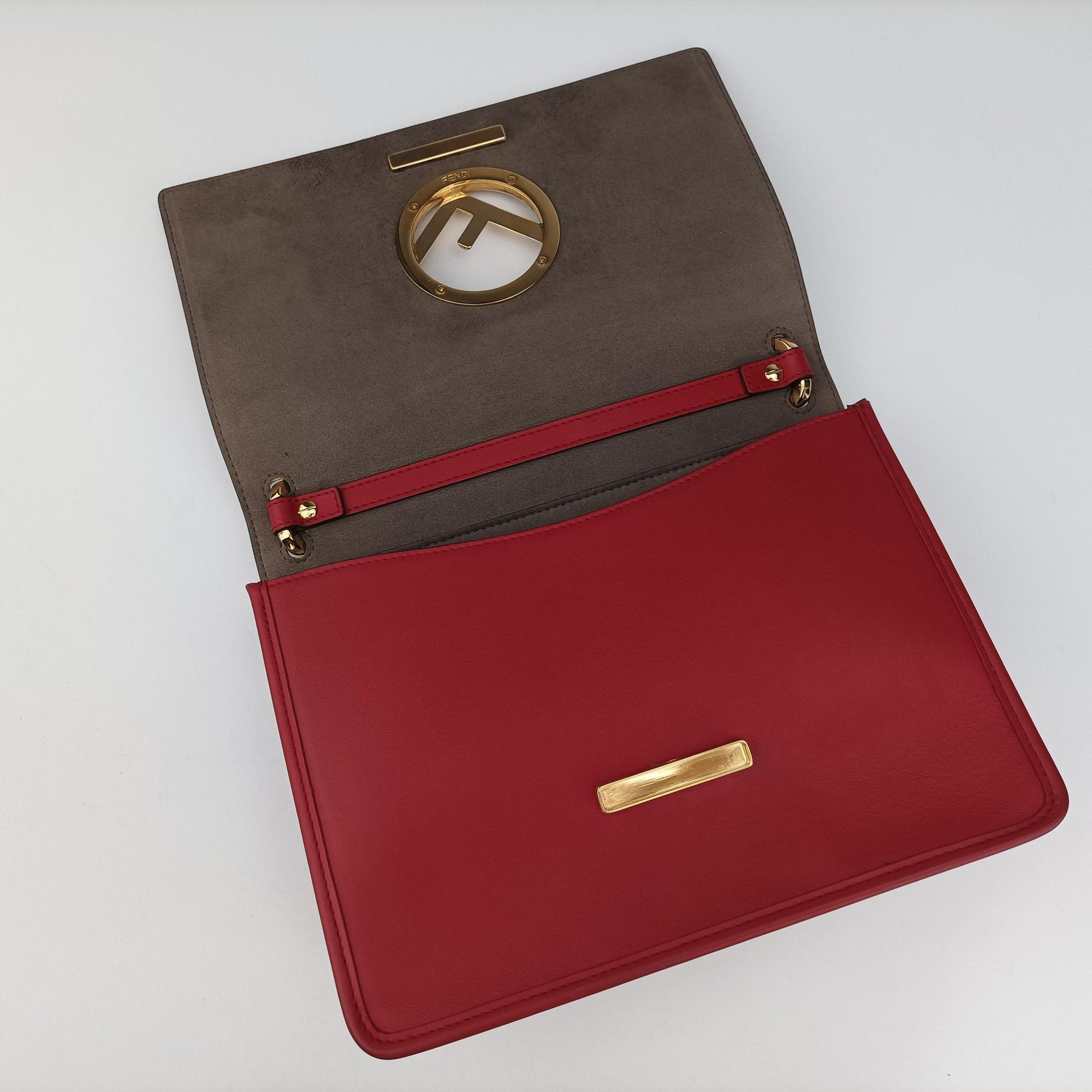 Vintage Fendi Kan I F Red Leather 8BT284 shoulderbag | stylenewstar