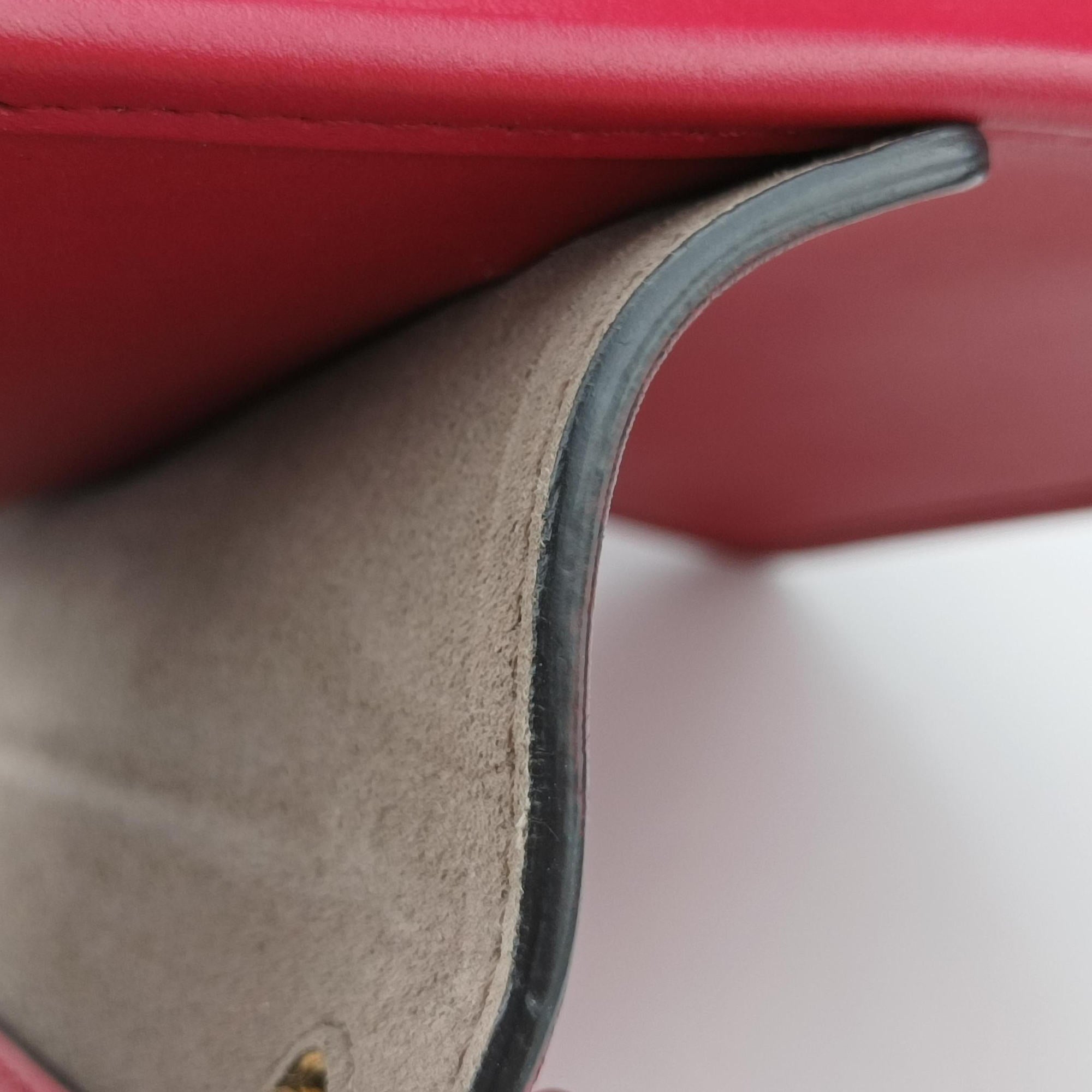 Vintage Fendi Kan I F Red Leather 8BT284 shoulderbag | stylenewstar