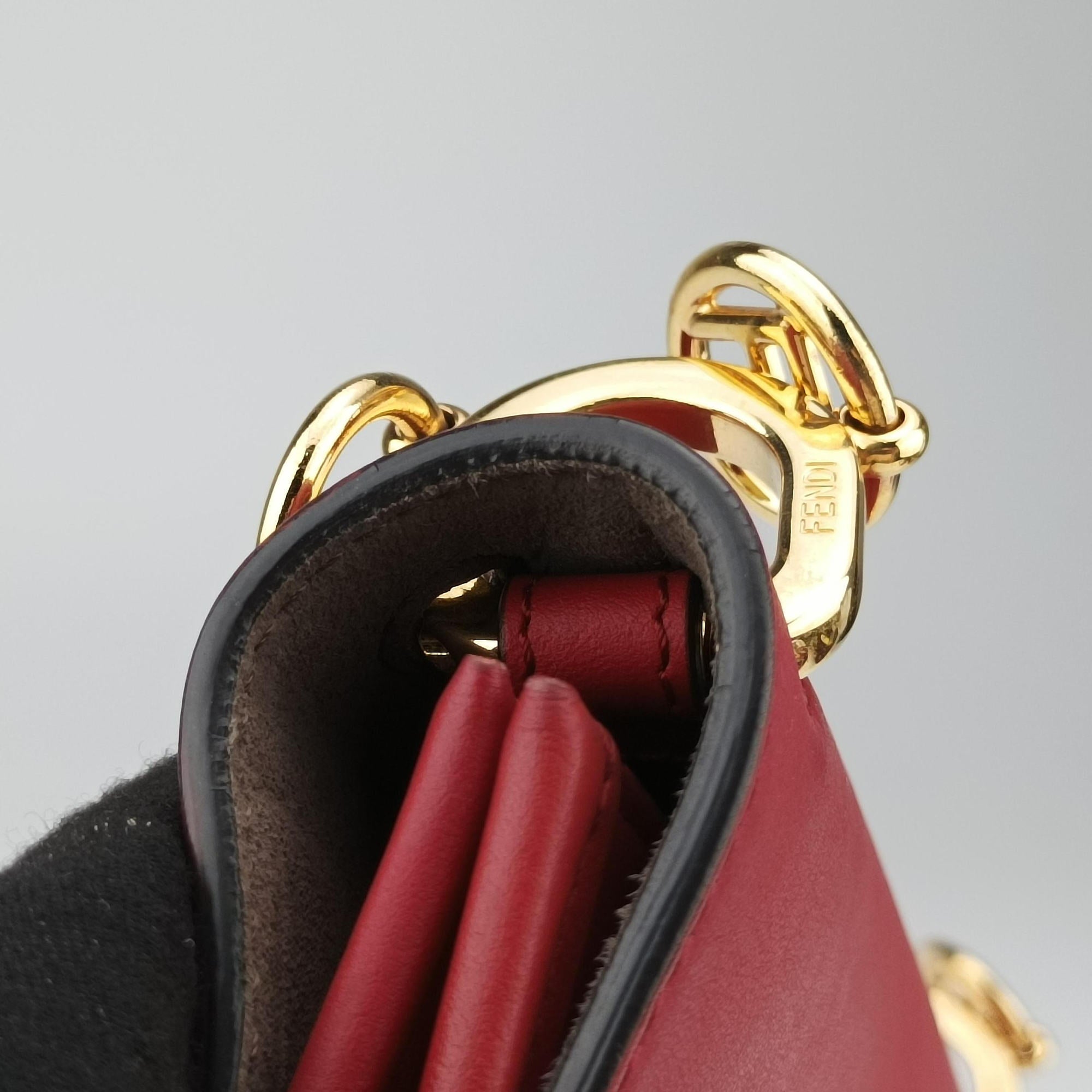 Vintage Fendi Kan I F Red Leather 8BT284 shoulderbag | stylenewstar