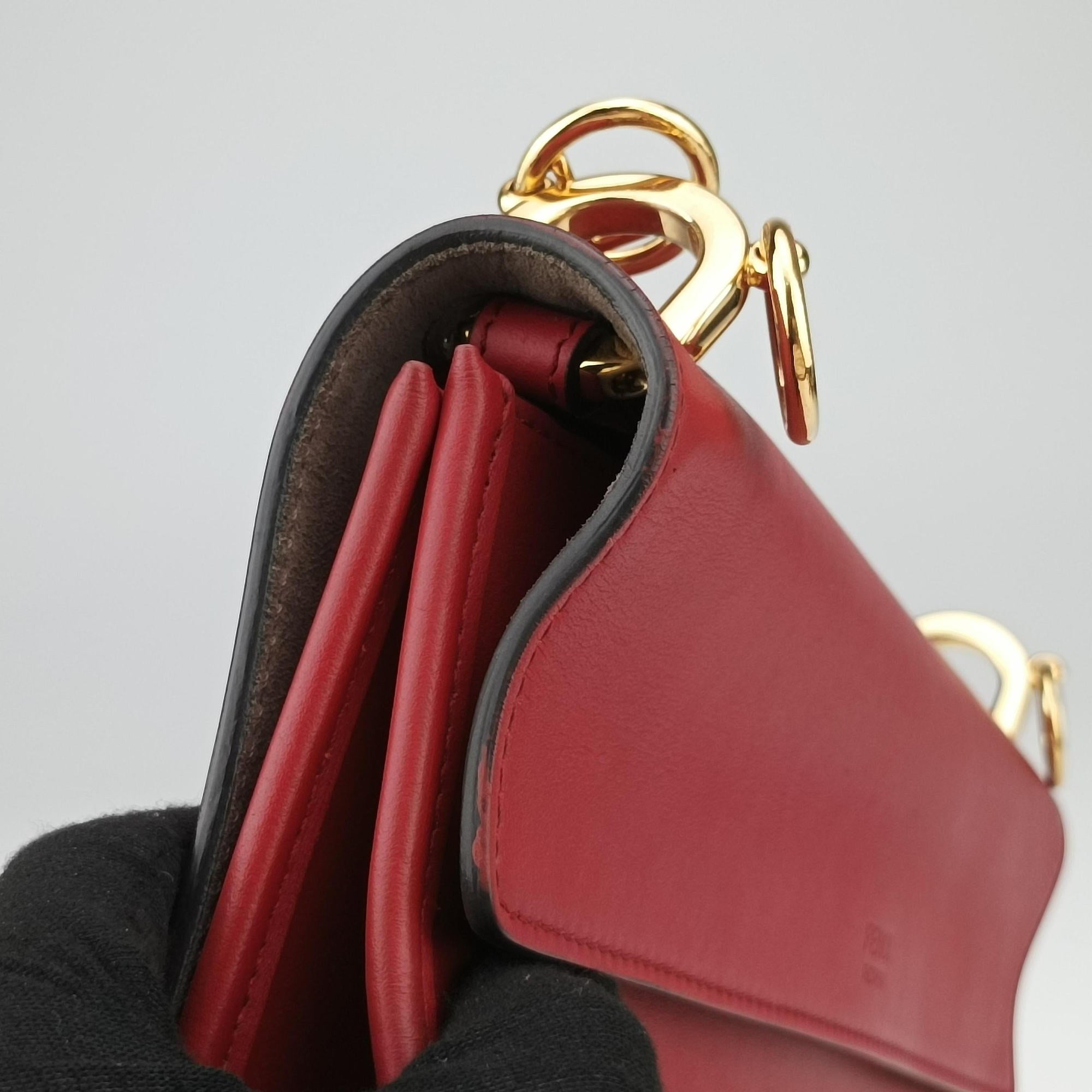 Vintage Fendi Kan I F Red Leather 8BT284 shoulderbag | stylenewstar