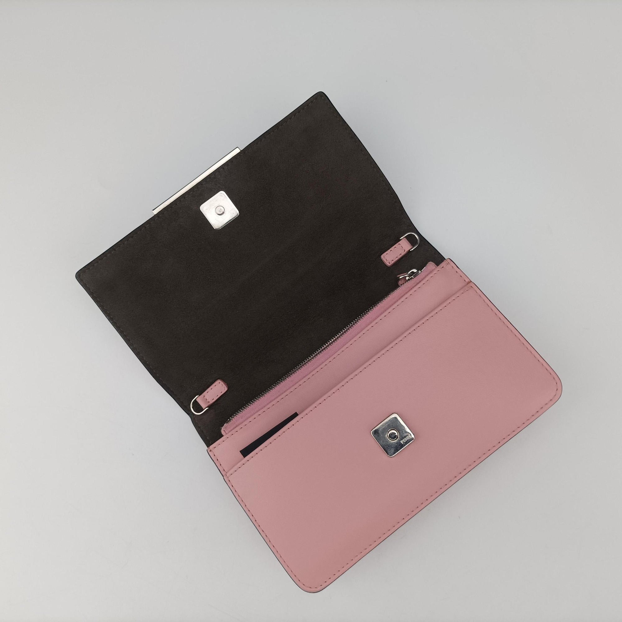 Secondhand Fendi Monster Eyes Continental pink×Multicolour Leather 8M0346 shoulderbag | stylenewstar