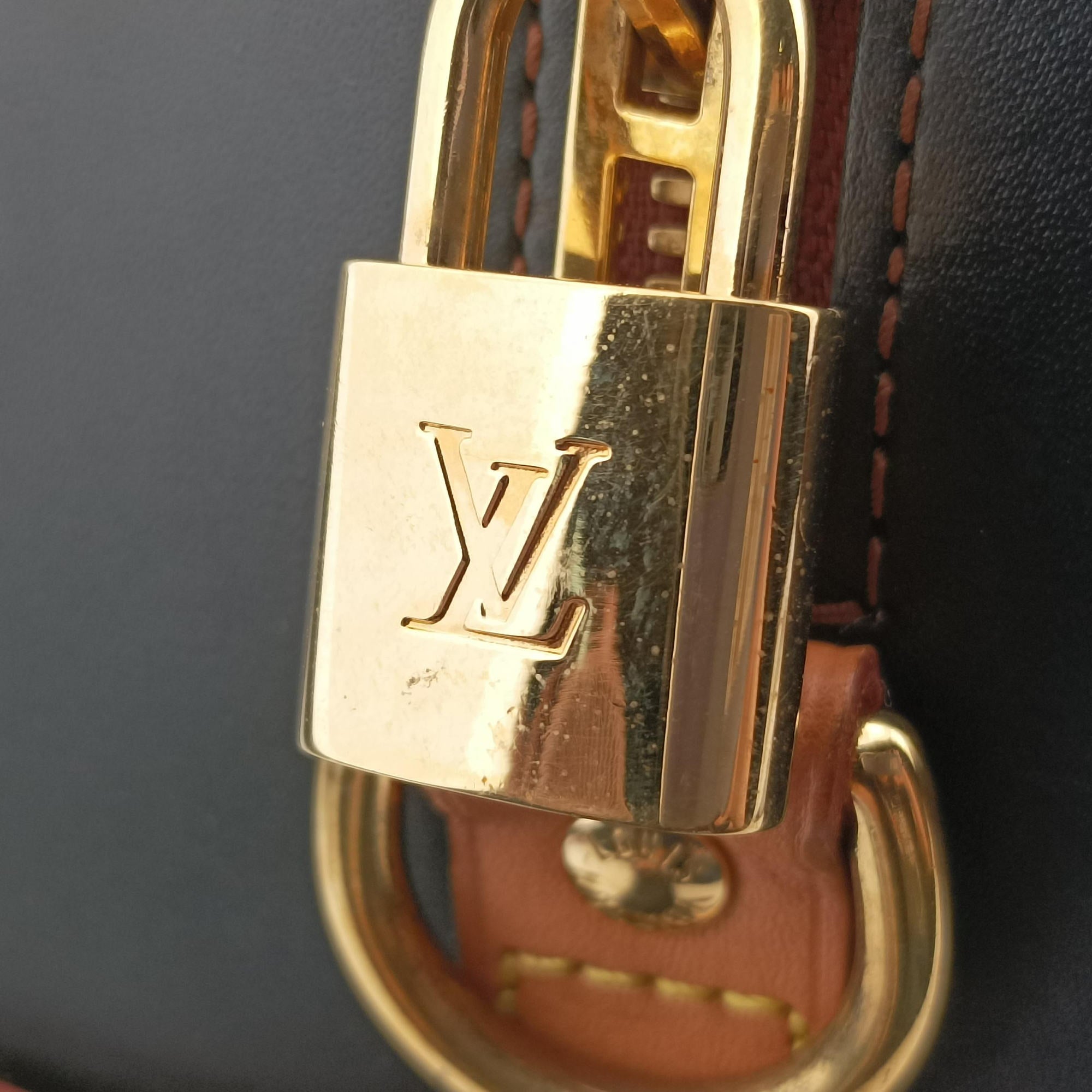 Secondhand Louis Vuitton Time Trunk Speedy Bandouliere 25 Damier Ebene × Rouge Transformed Damier Canvas M52249 shoulderbag | stylenewstar